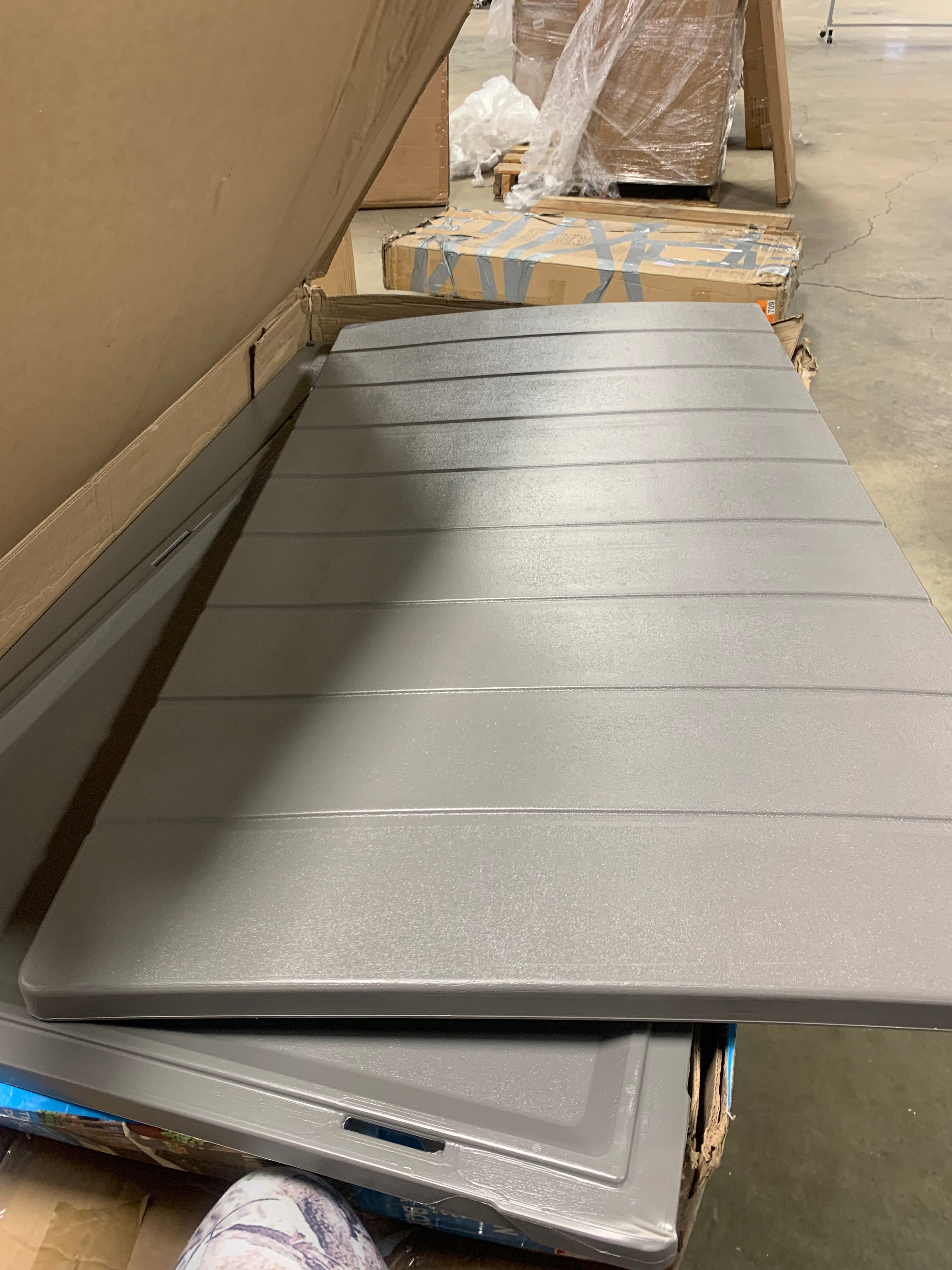 200 Gal. Resin Deck Box