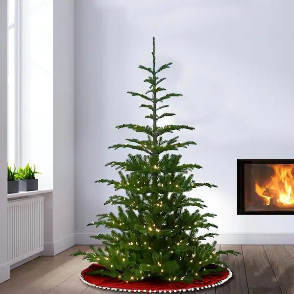 6-1/2 ft. Feel Real Norwegian Spruce Hinged Tree with 650 Clear Lights