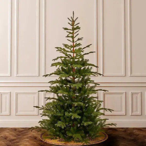 7-1/2 ft. Feel Real Norwegian Spruce Hinged Artificial Christmas Tree