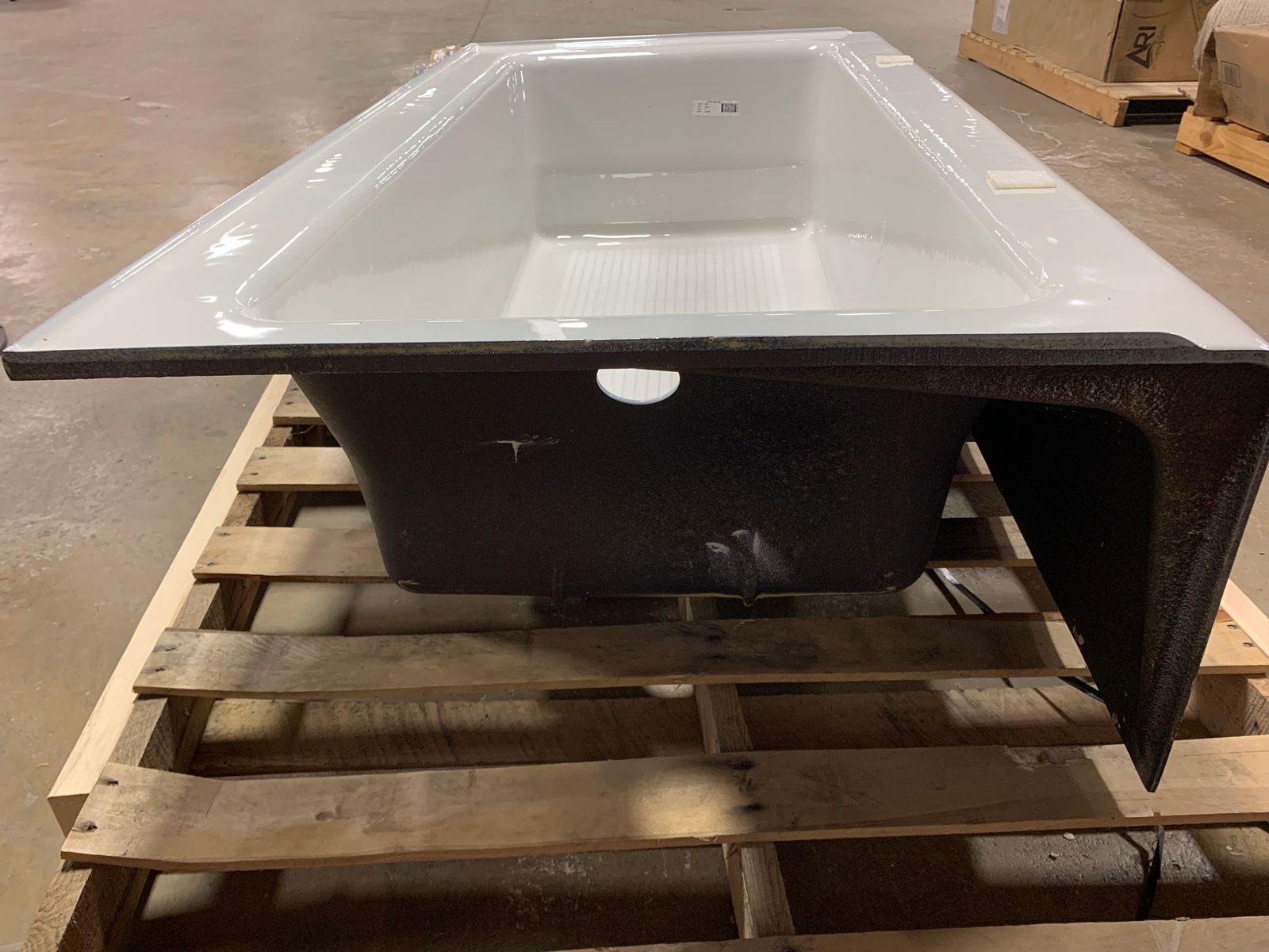 Bellwether® 60 x 30-1/4 in. Soaker  Alcove Bathtub Right Drain pt578