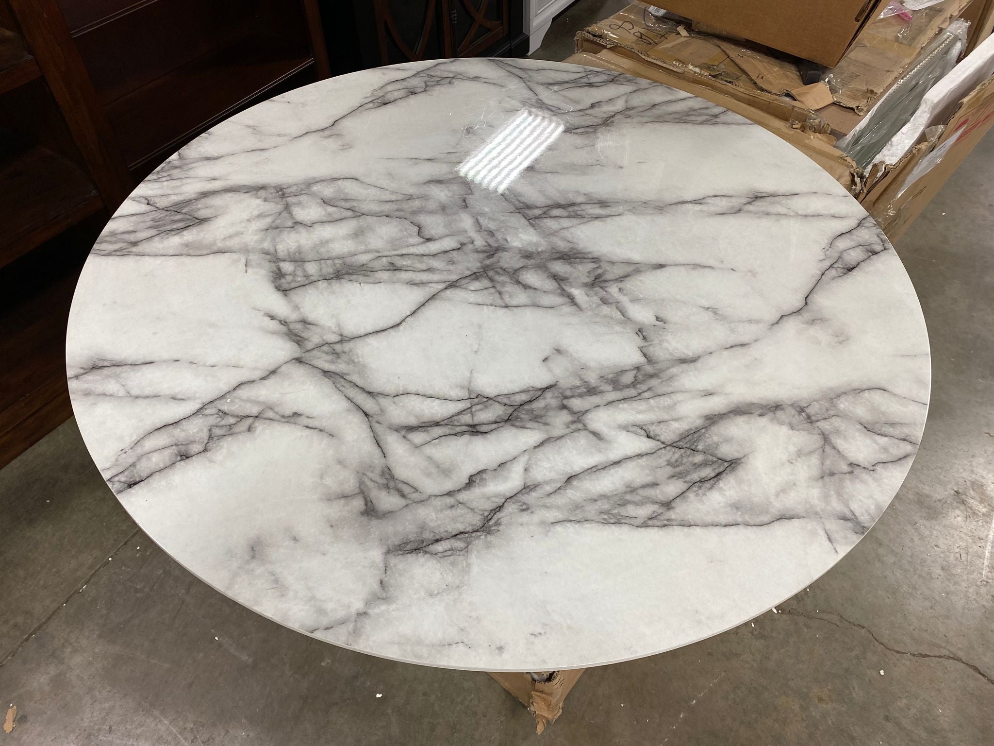 (AS IS) Modrest Holly Modern White & Gold Round Dining Table KBO327 (2 boxes)