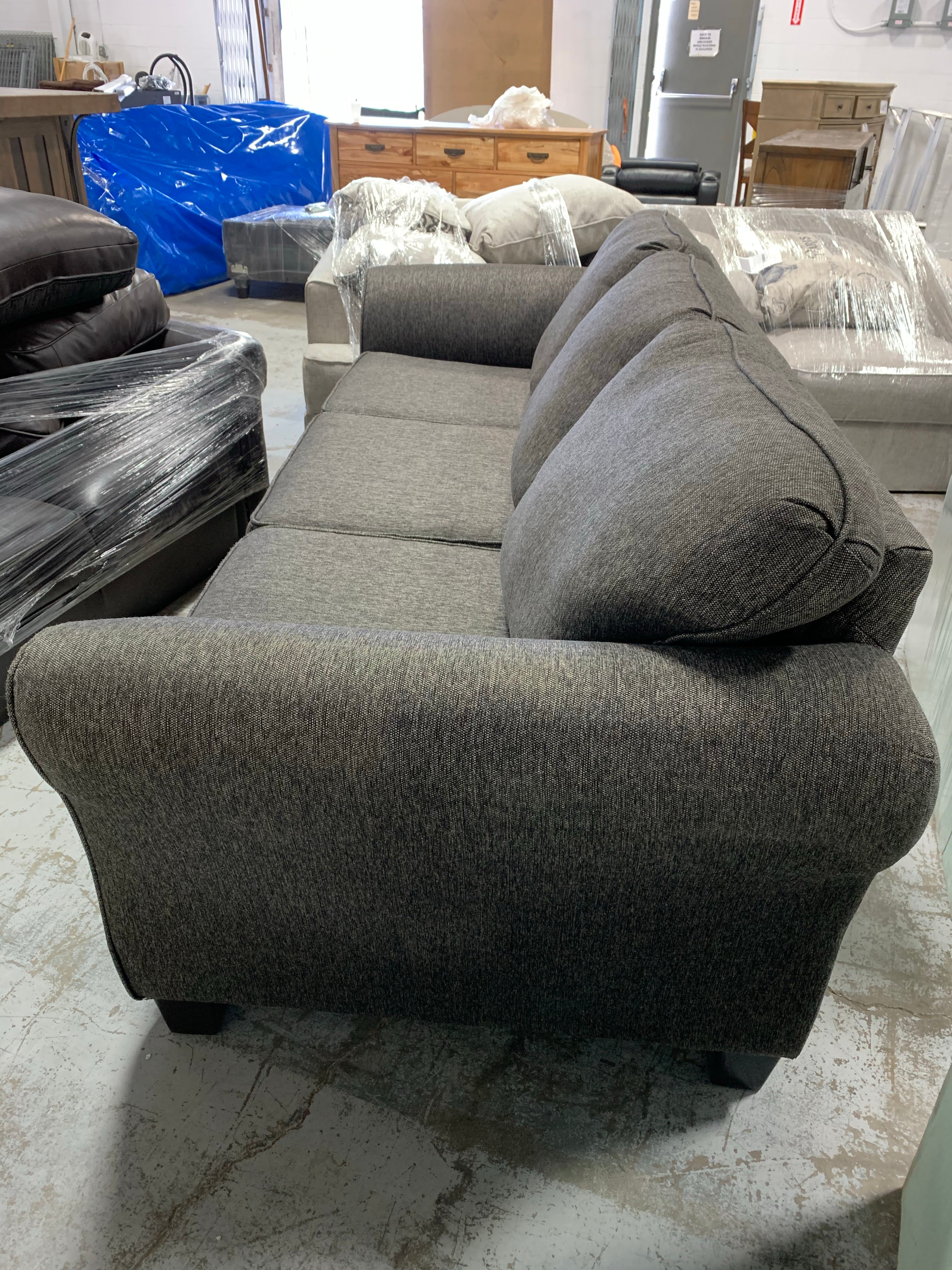 Westbrook 87" Round Arms Sofa