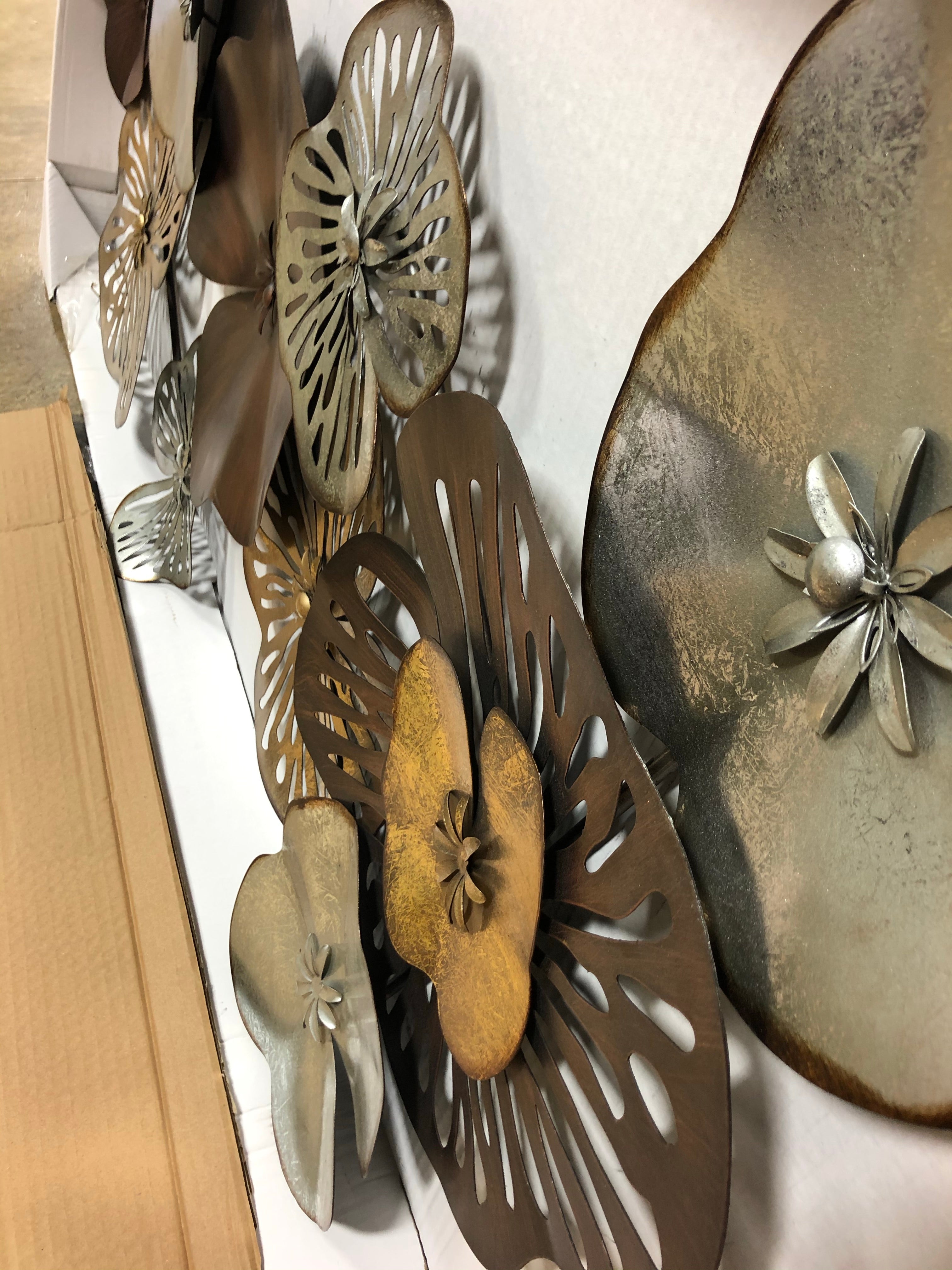 42x22" Floral Metal Wall Decor CG1120