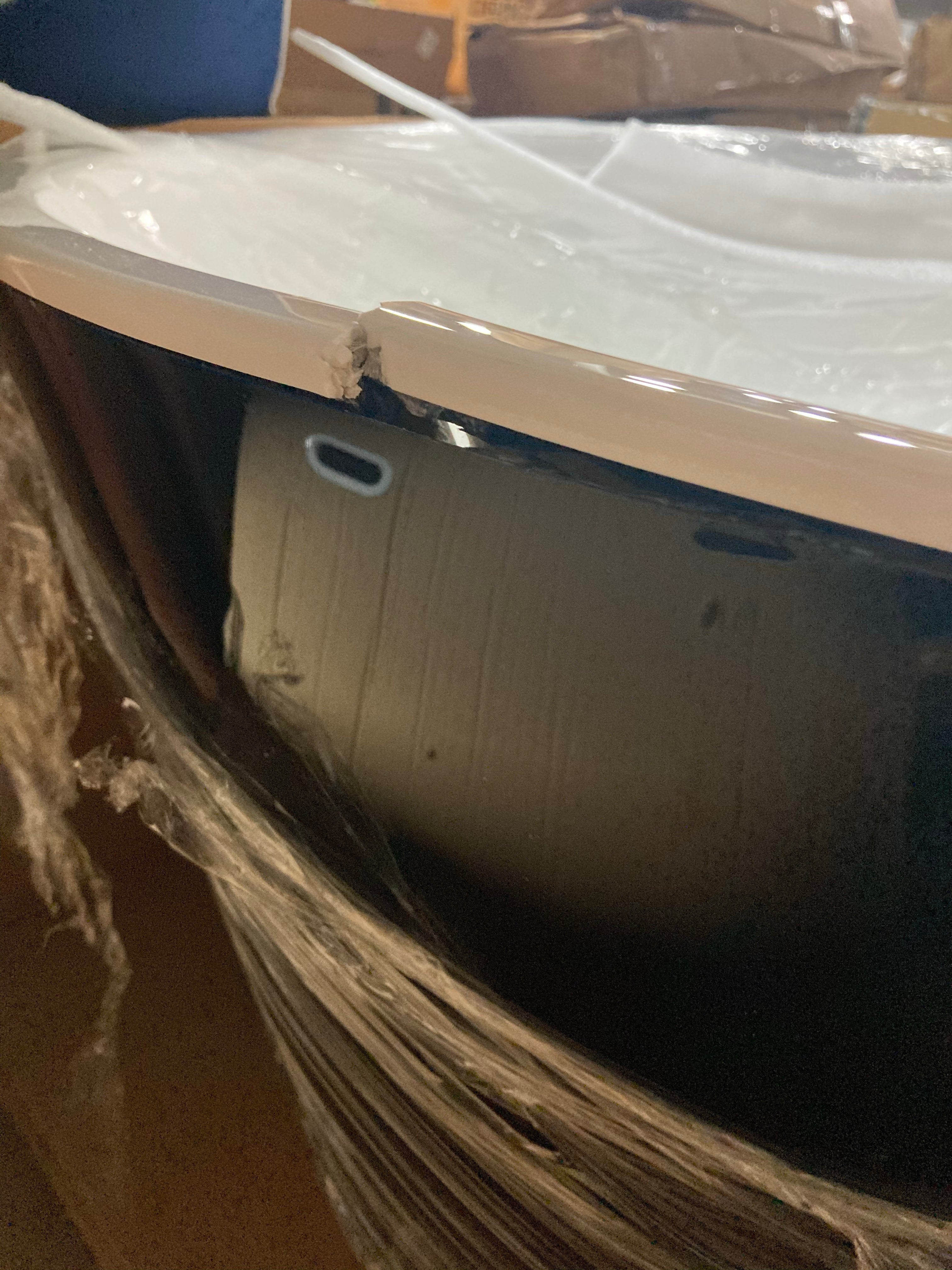 67" x 32" Freestanding Soaking Bathtub - "AS IS"  (#K2162)