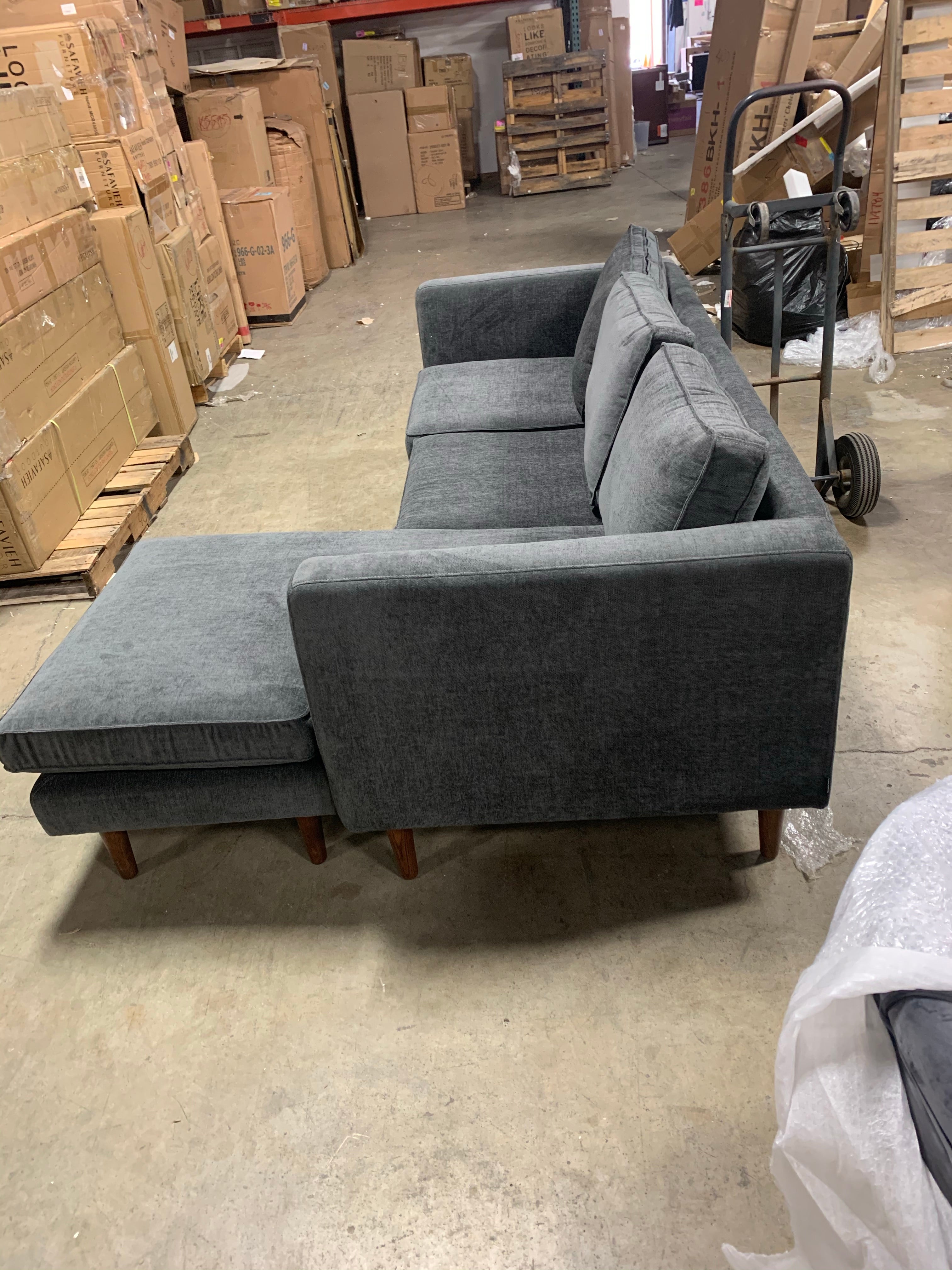 Aaron 88.98" Wide Reversible Sofa & Chaise