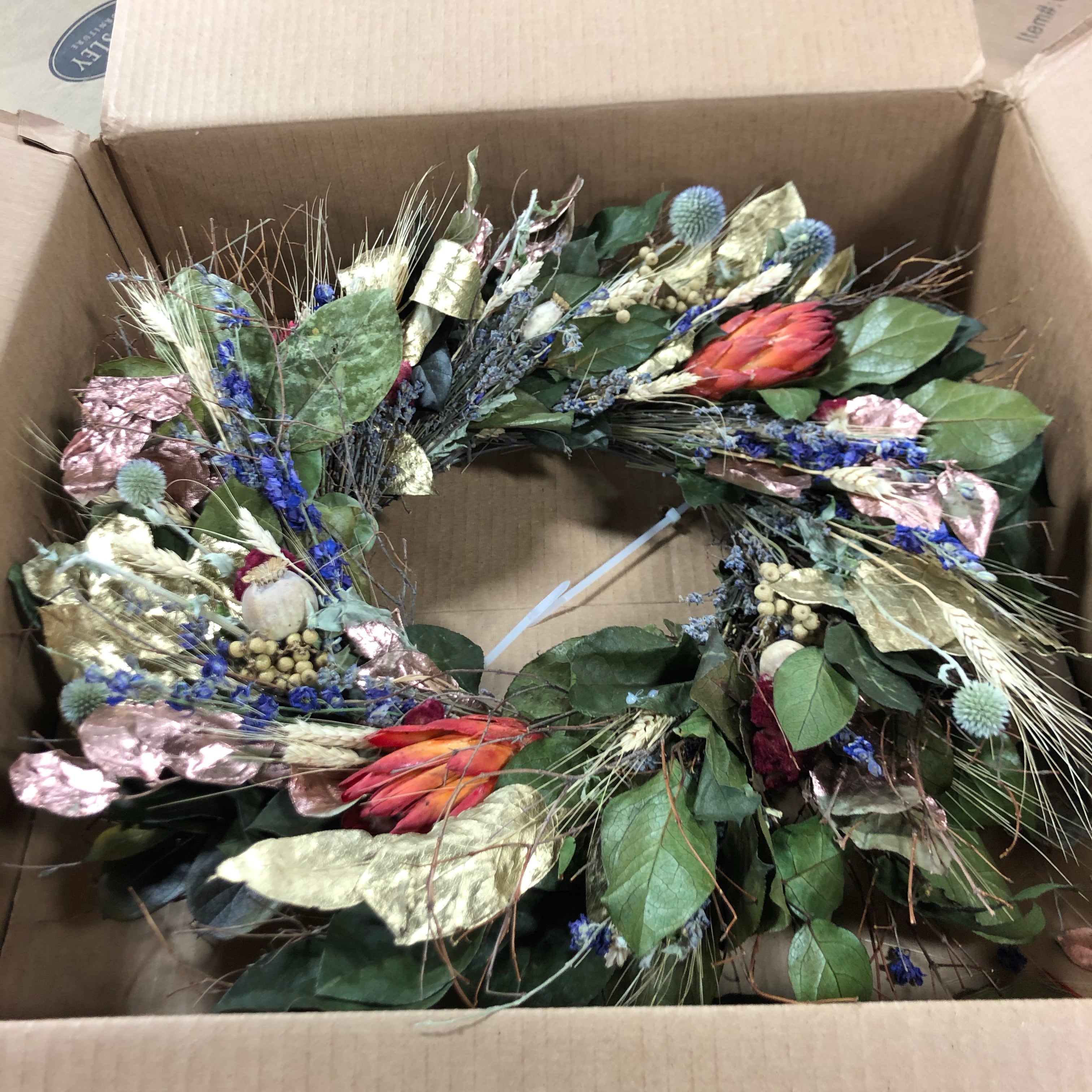 22" H x 22" W x 5" D Autumn Elegance Salal Greenery Wreath CG1303