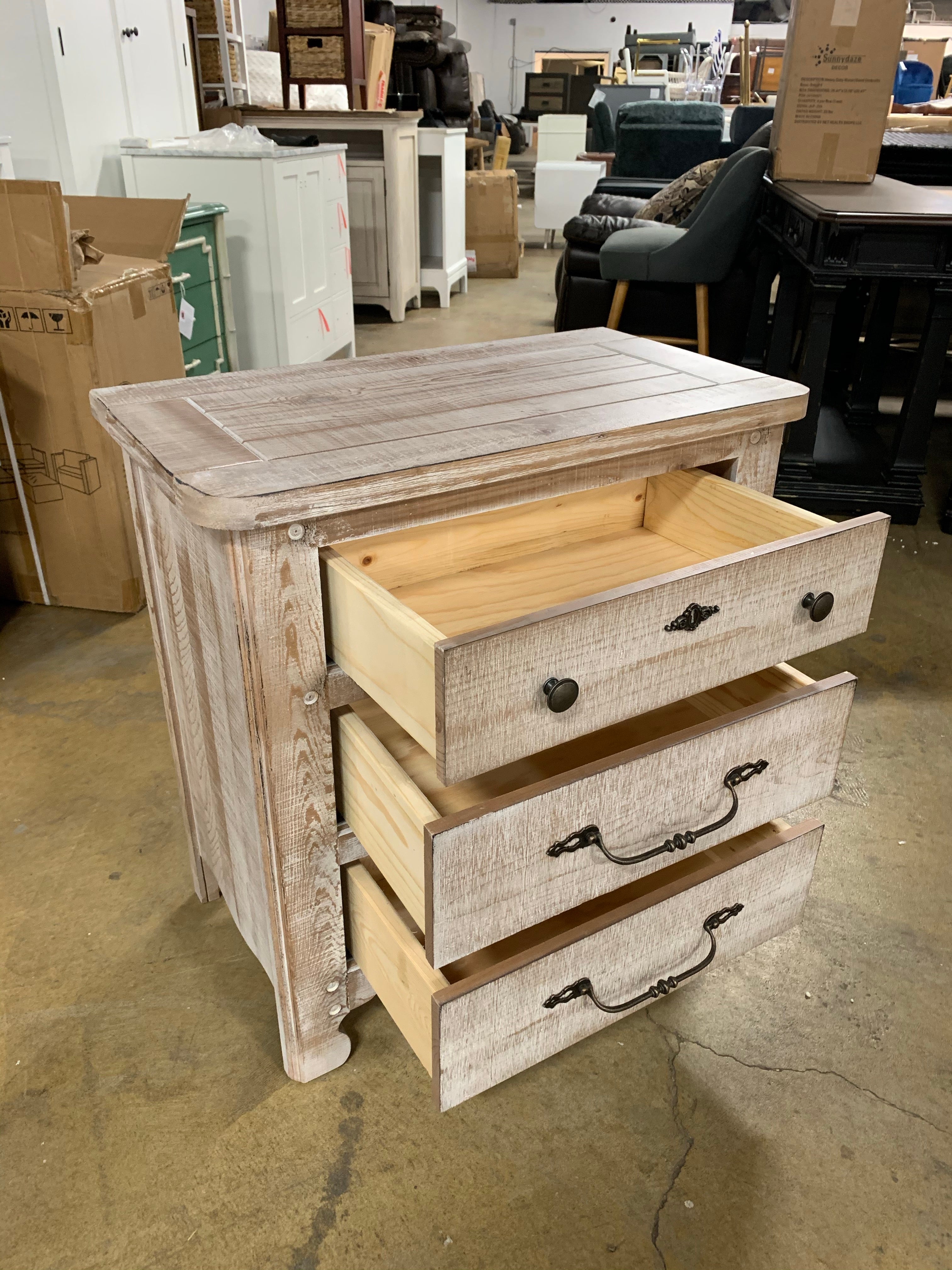 Chatsworth 3 Drawer Chalk Nightstand