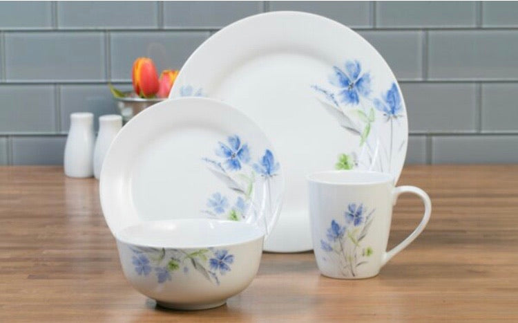 White Kissane 16 Piece Dinnerware Set, Service for 4 CG1524