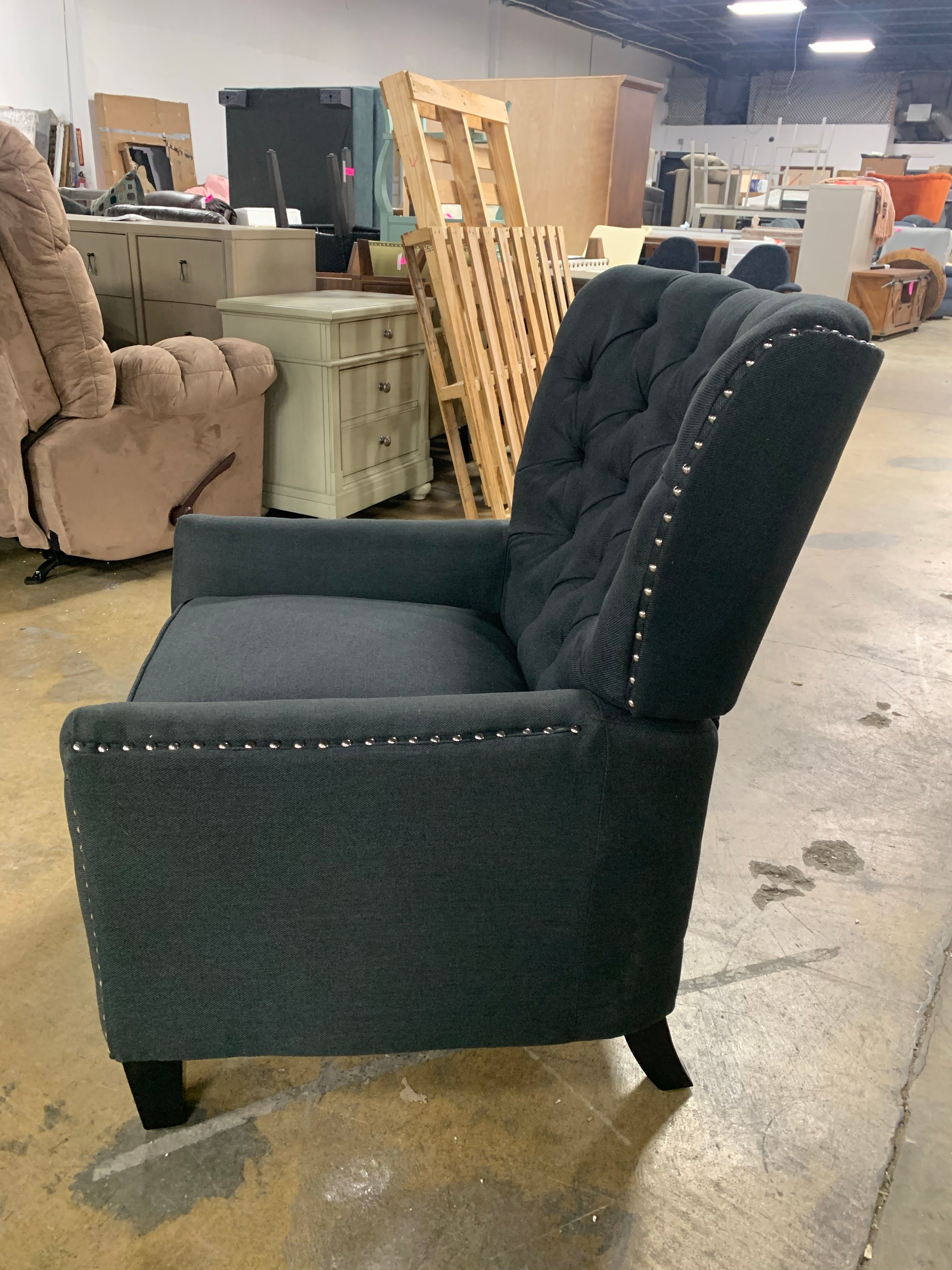 Wellersburga 21" Manual Recliner, Charcoal