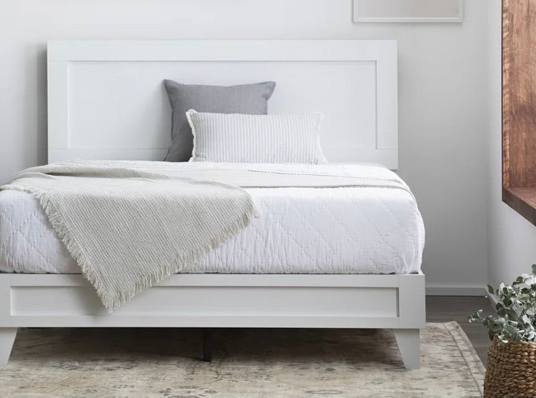 (Full) Snowberry Low Profile Platform Bed CG1941