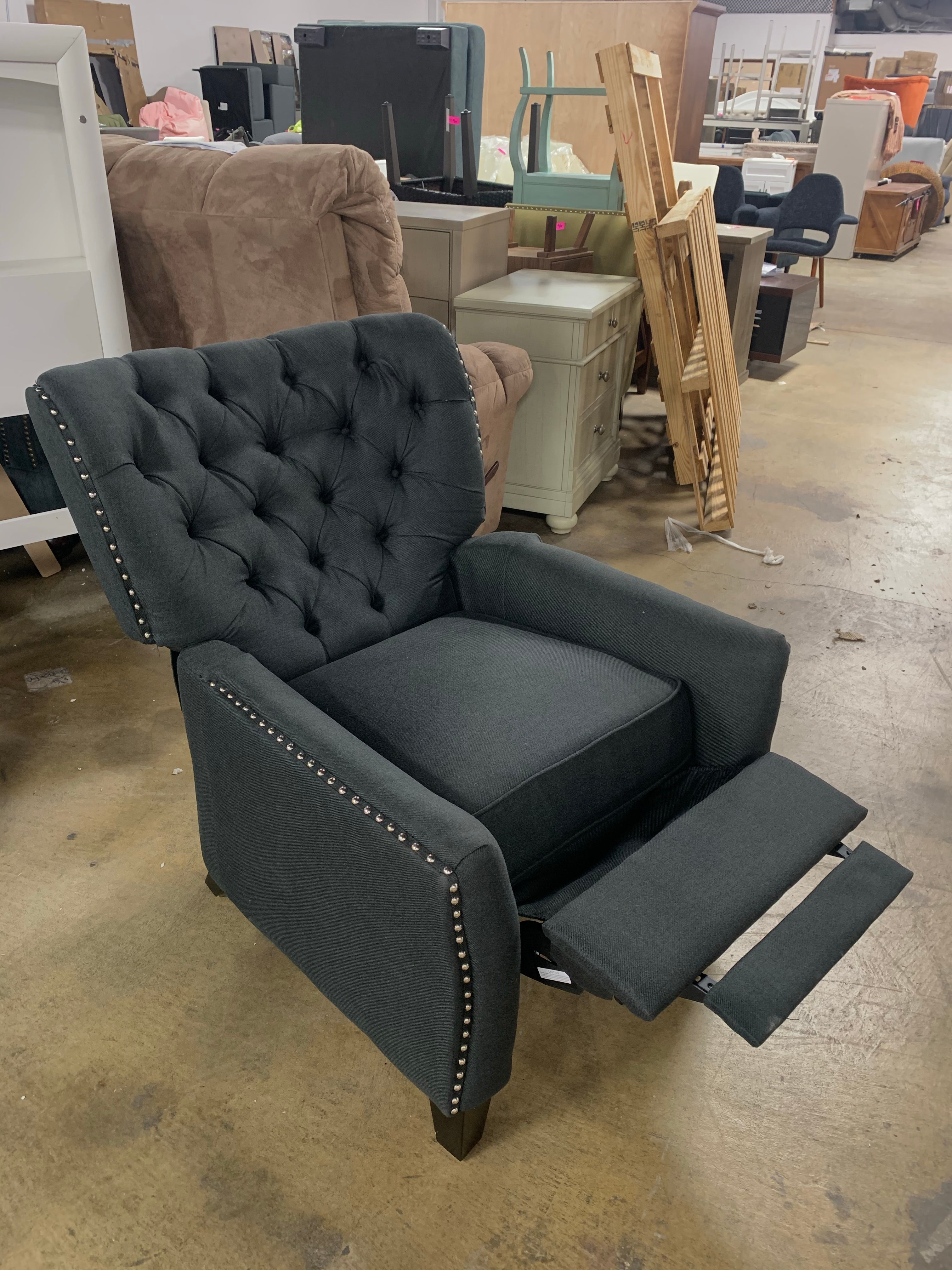 Wellersburga 21" Manual Recliner, Charcoal