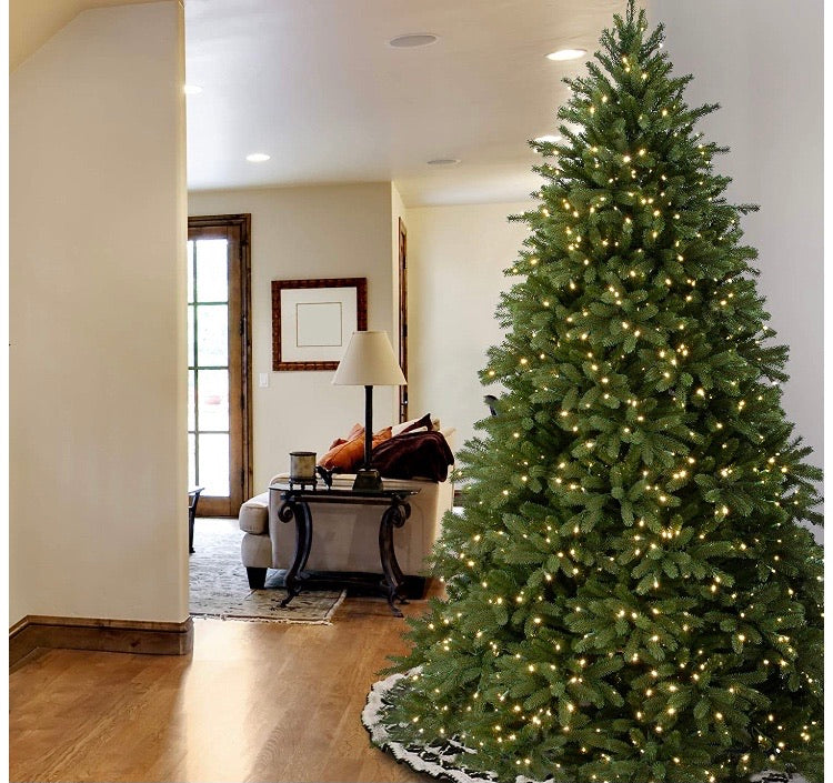 7.5-ft Frasier Fir Pre-Lit Traditional Artificial Christmas Tree with 1250 Constant White Lights CG1794