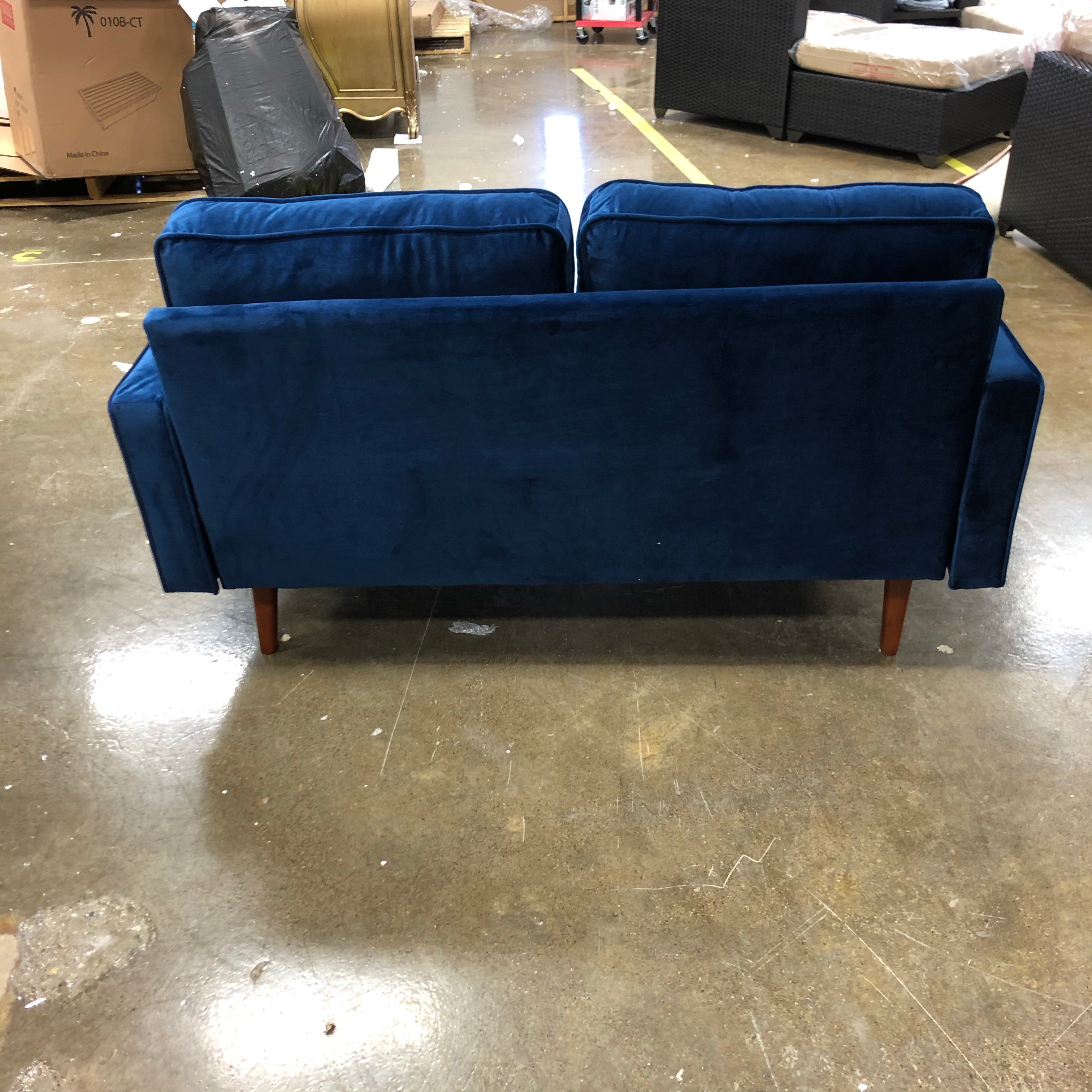 57.5 Womble Velvet Loveseat