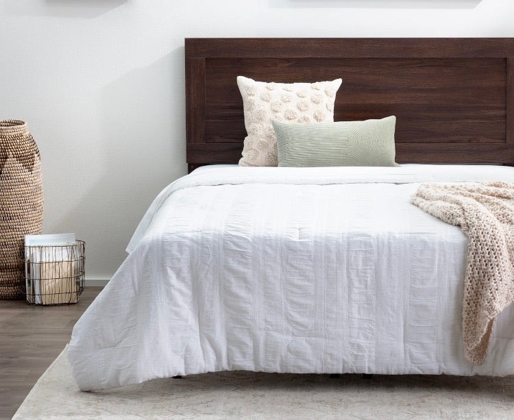 (King/Cal. King) Aianna Panel Headboard CG1841