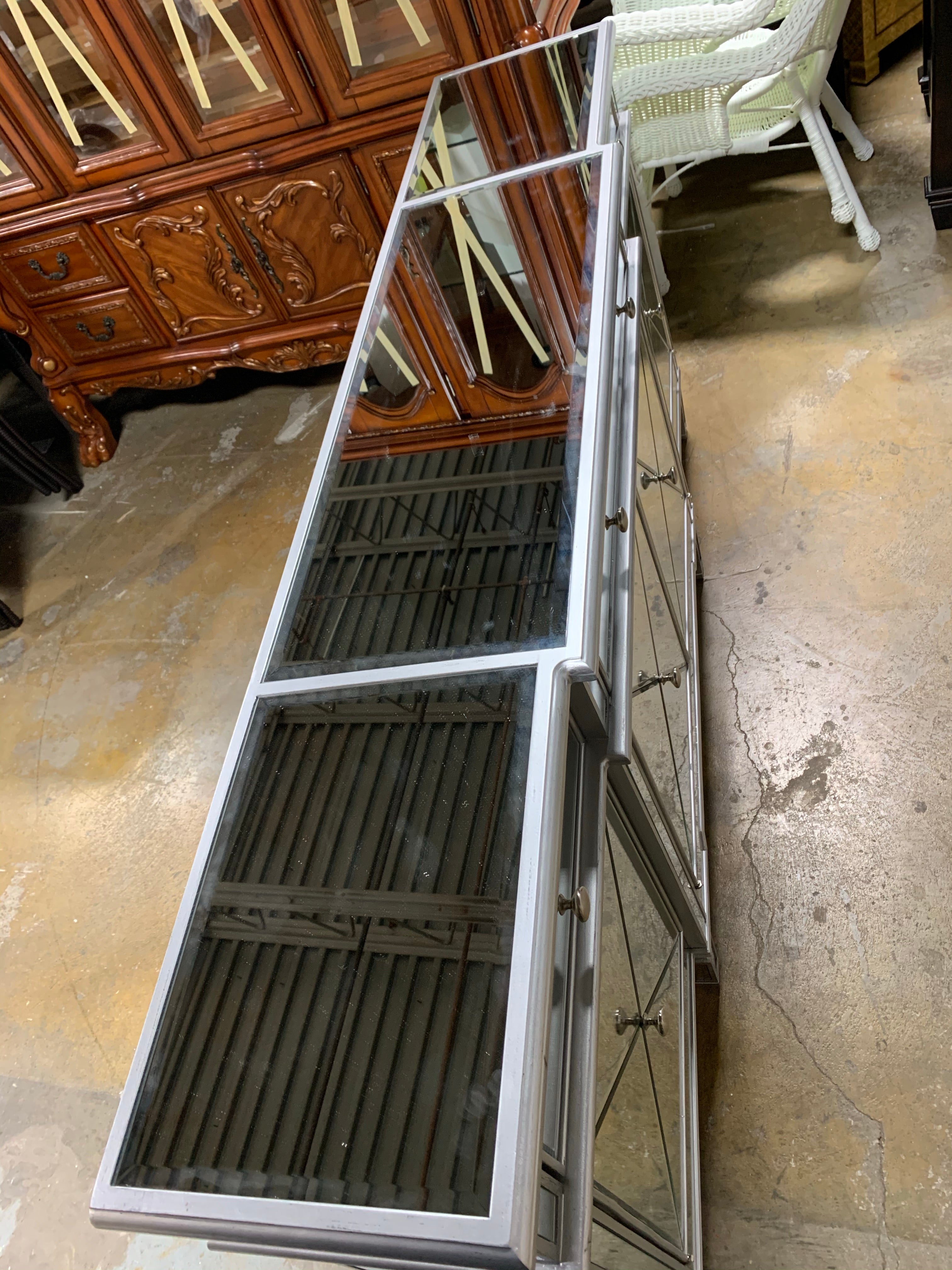 3 Drawers Mirrored Console