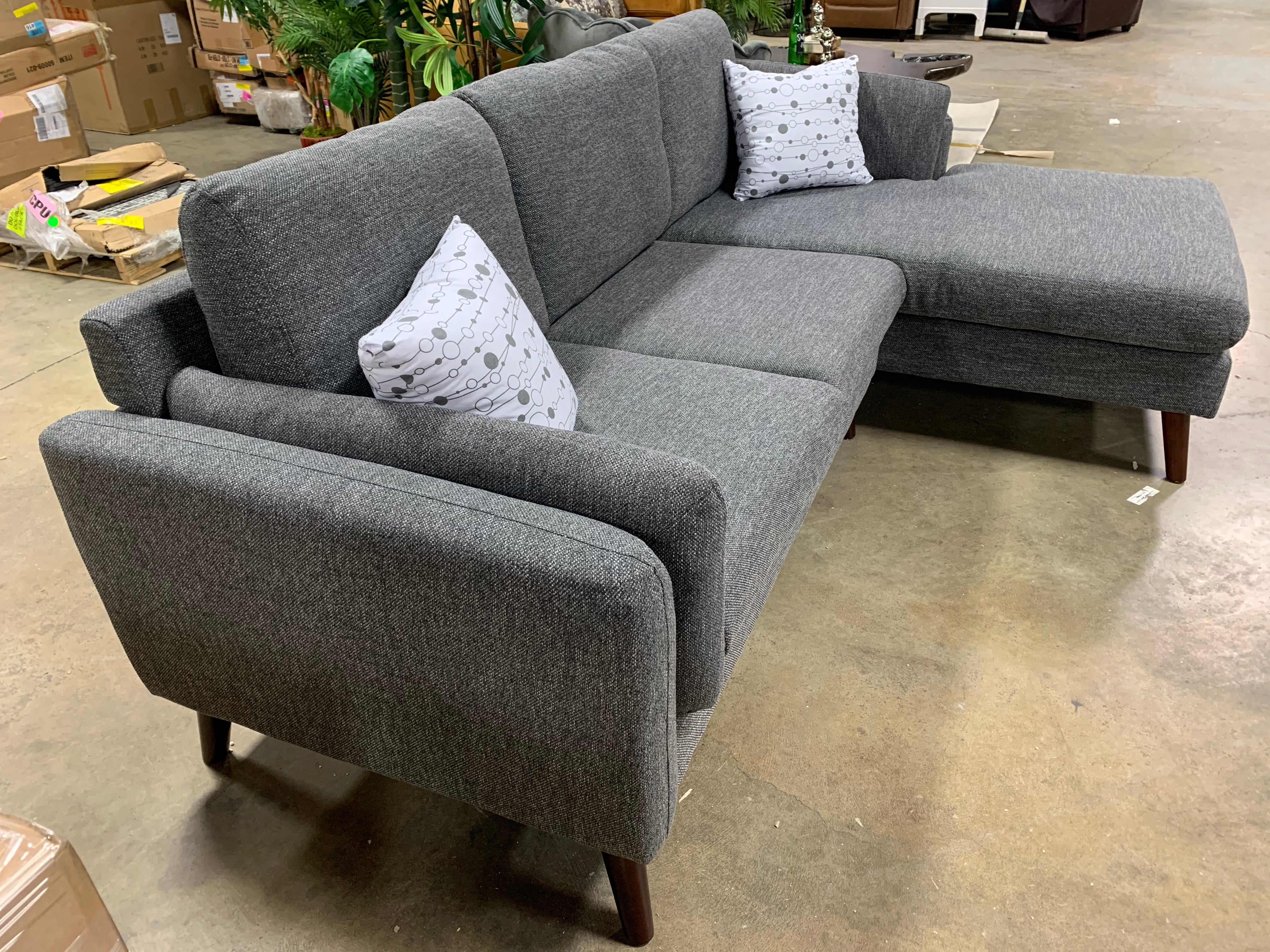 Ahmed 93" Right Facing Sectional