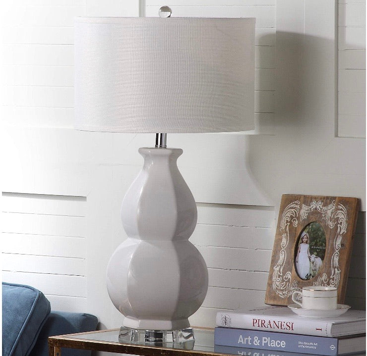 30" Juniper Lamp White CG858