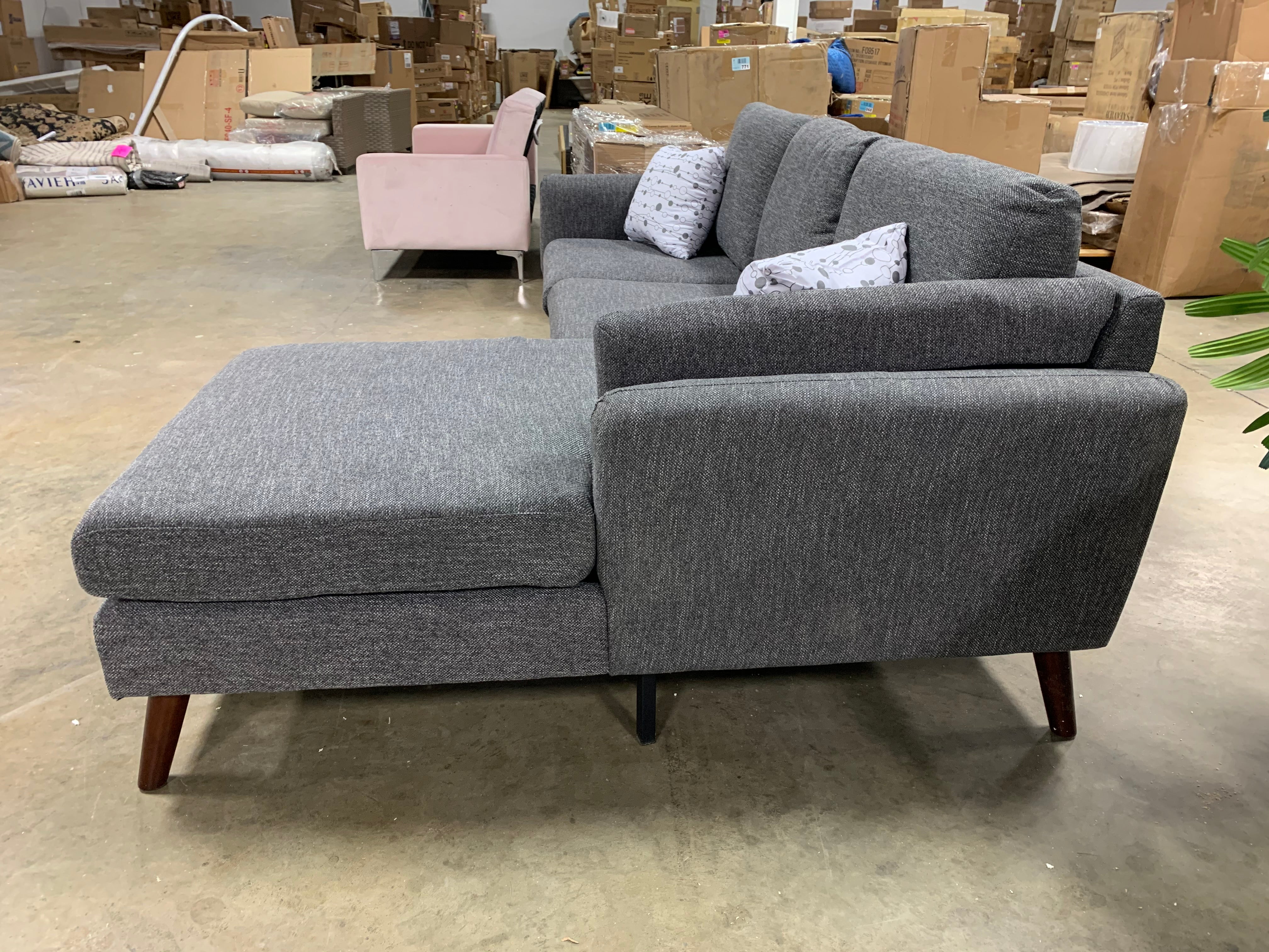 Ahmed 93" Right Facing Sectional