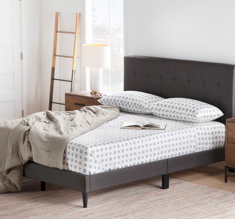 (Twin XL) Peters Tufted Upholstered Low Profile Platform Bed CG1565