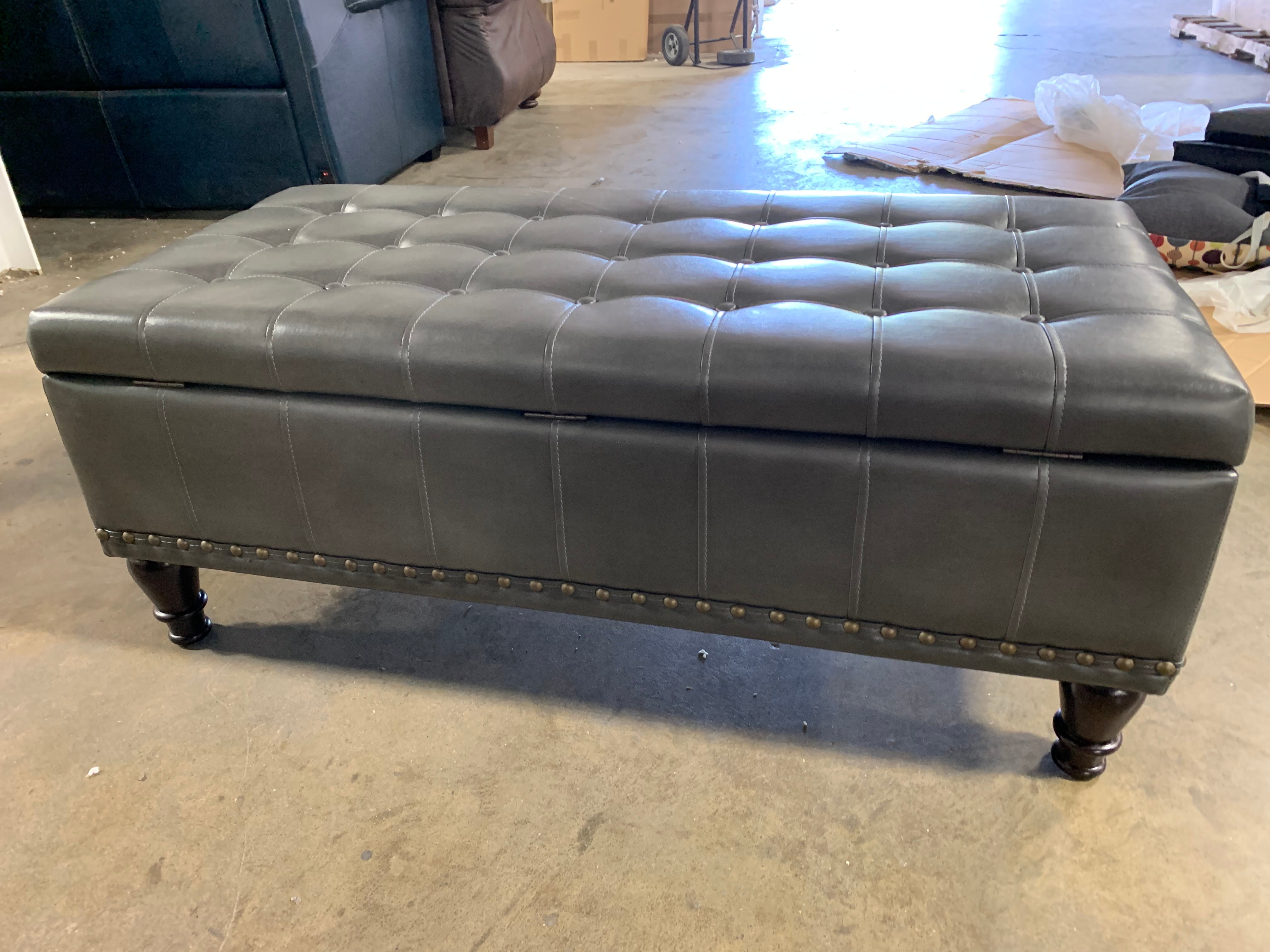 Baylie Tufted Storage Ottoman
