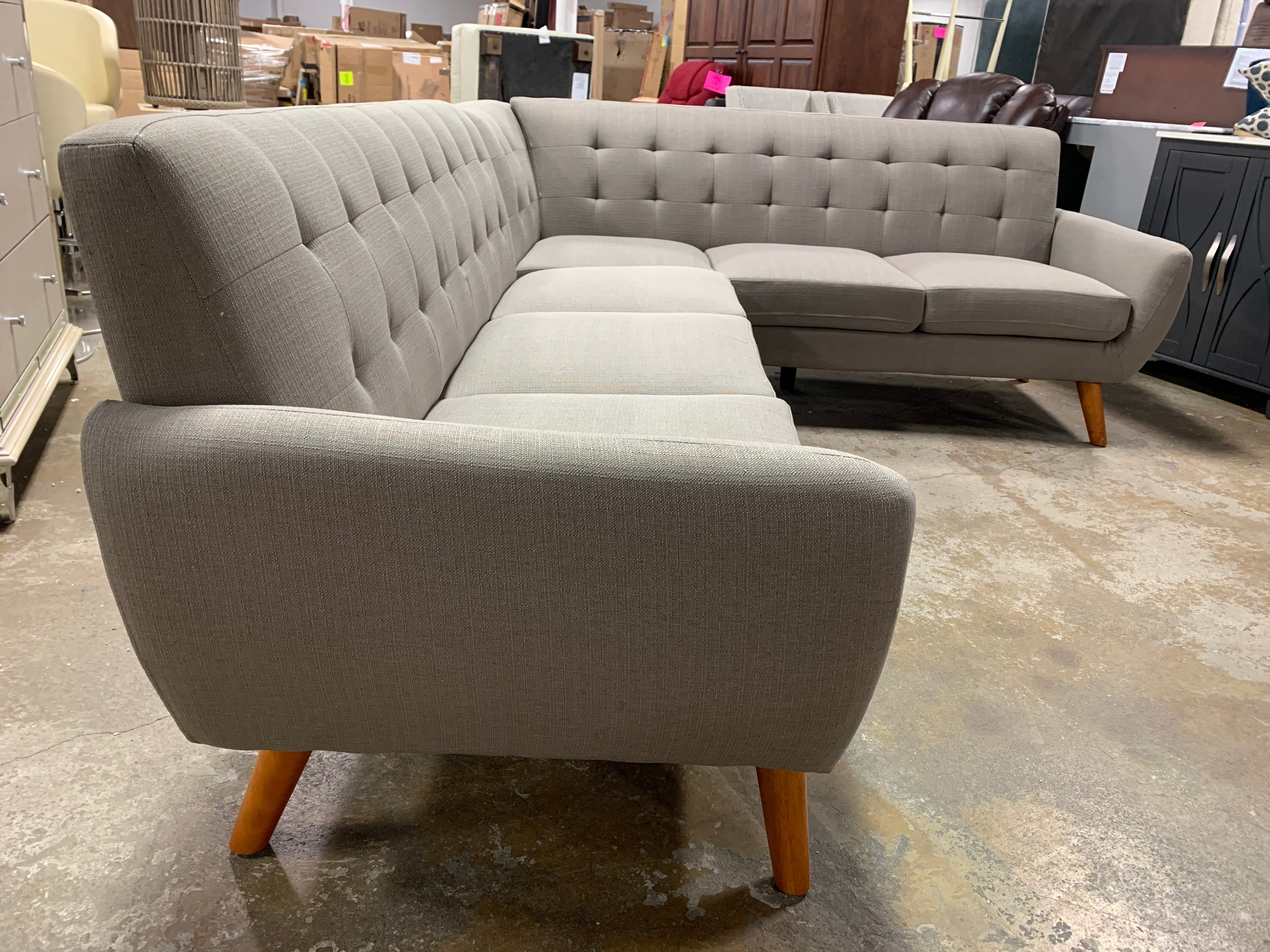 Austral 196" Right Hand Facing Sectional