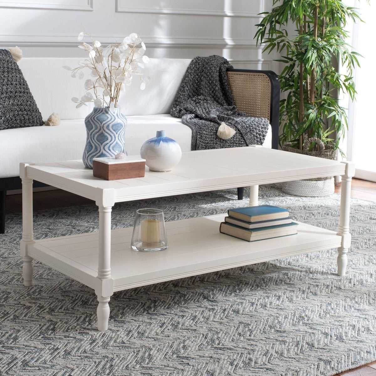 Bela White Coffee Table #LX4085