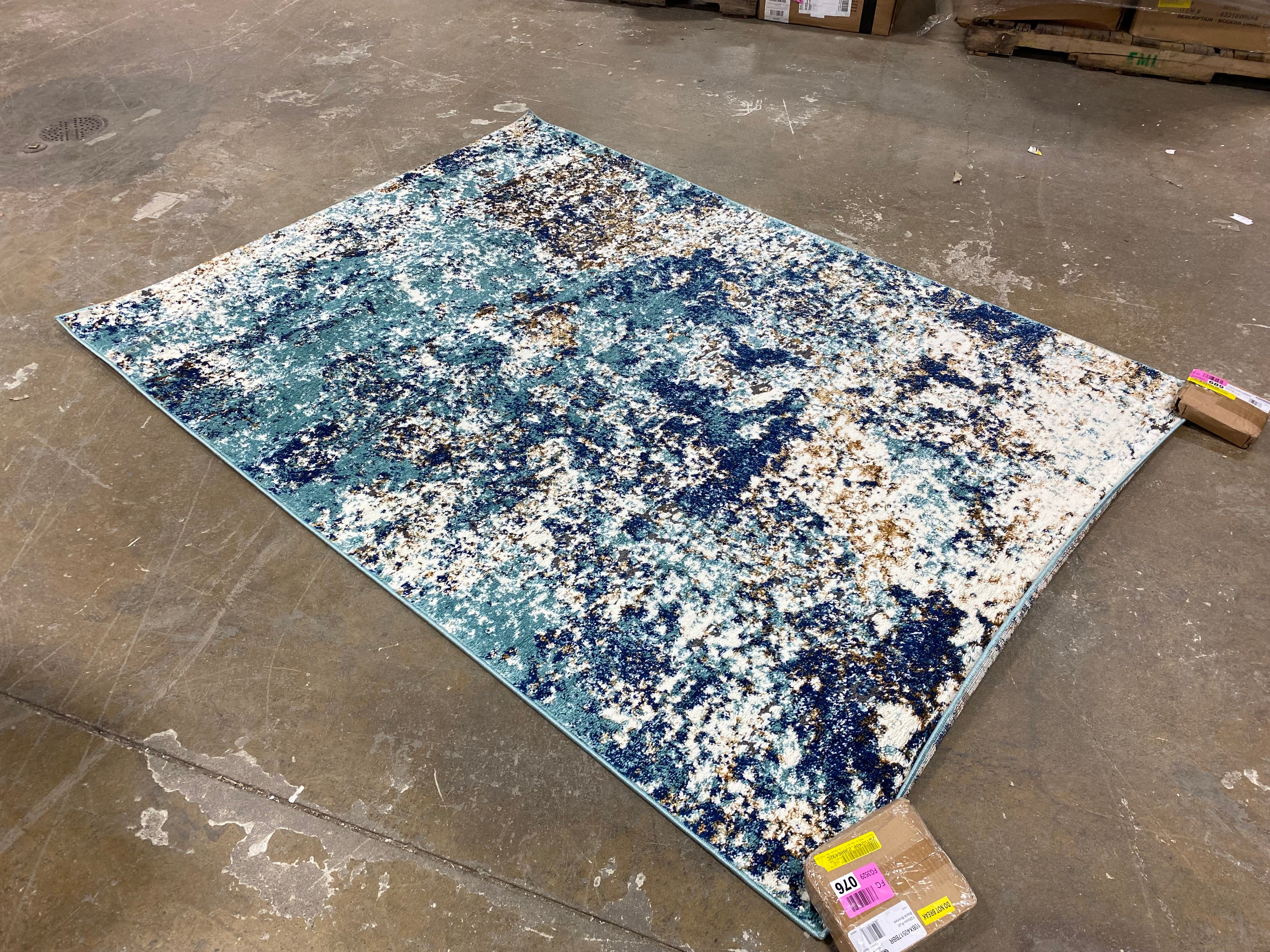 Beverly 5’3” x 7’2” Area Rug KRUG299-B1-S3