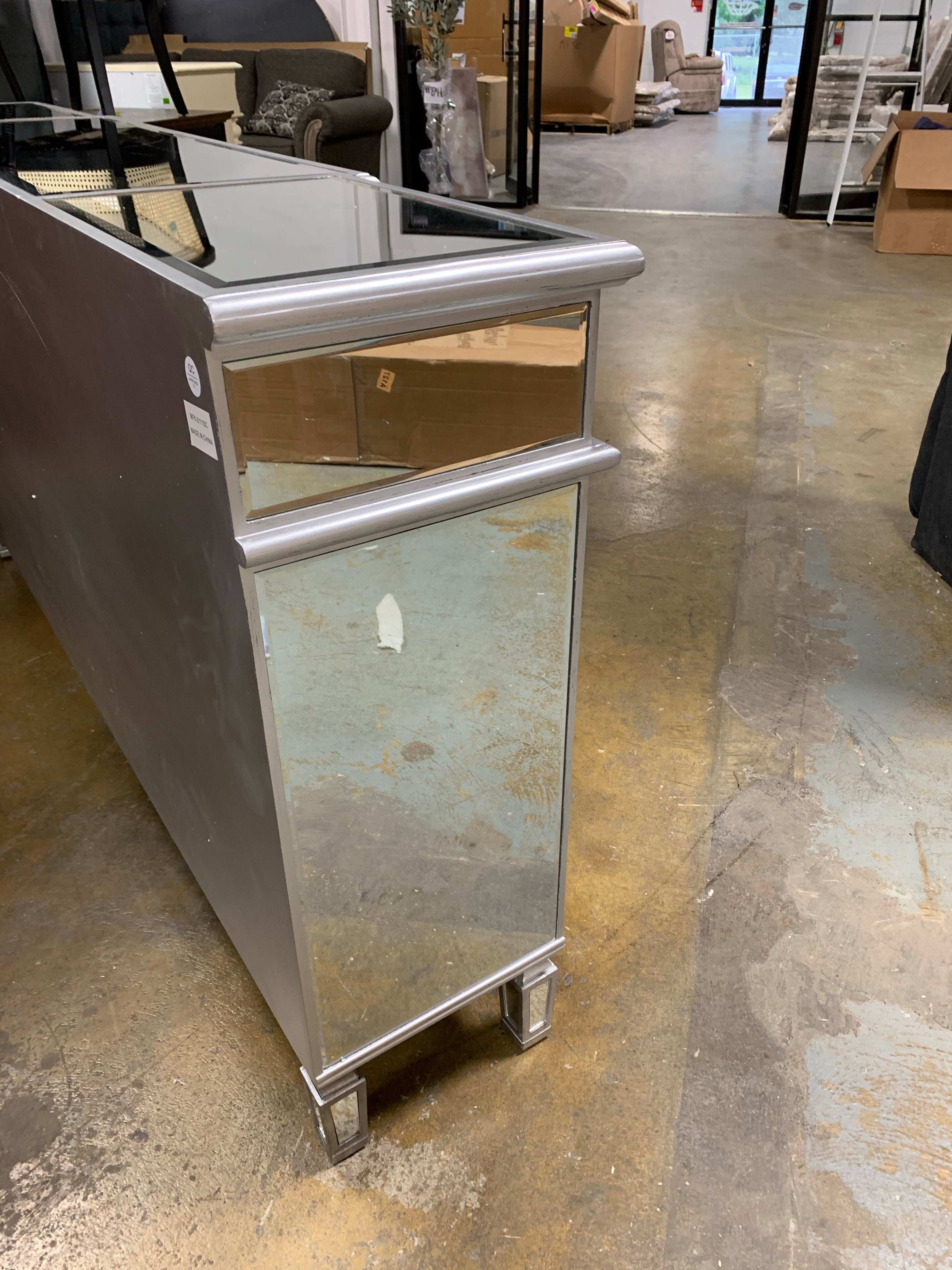 3 Drawers Mirrored Console