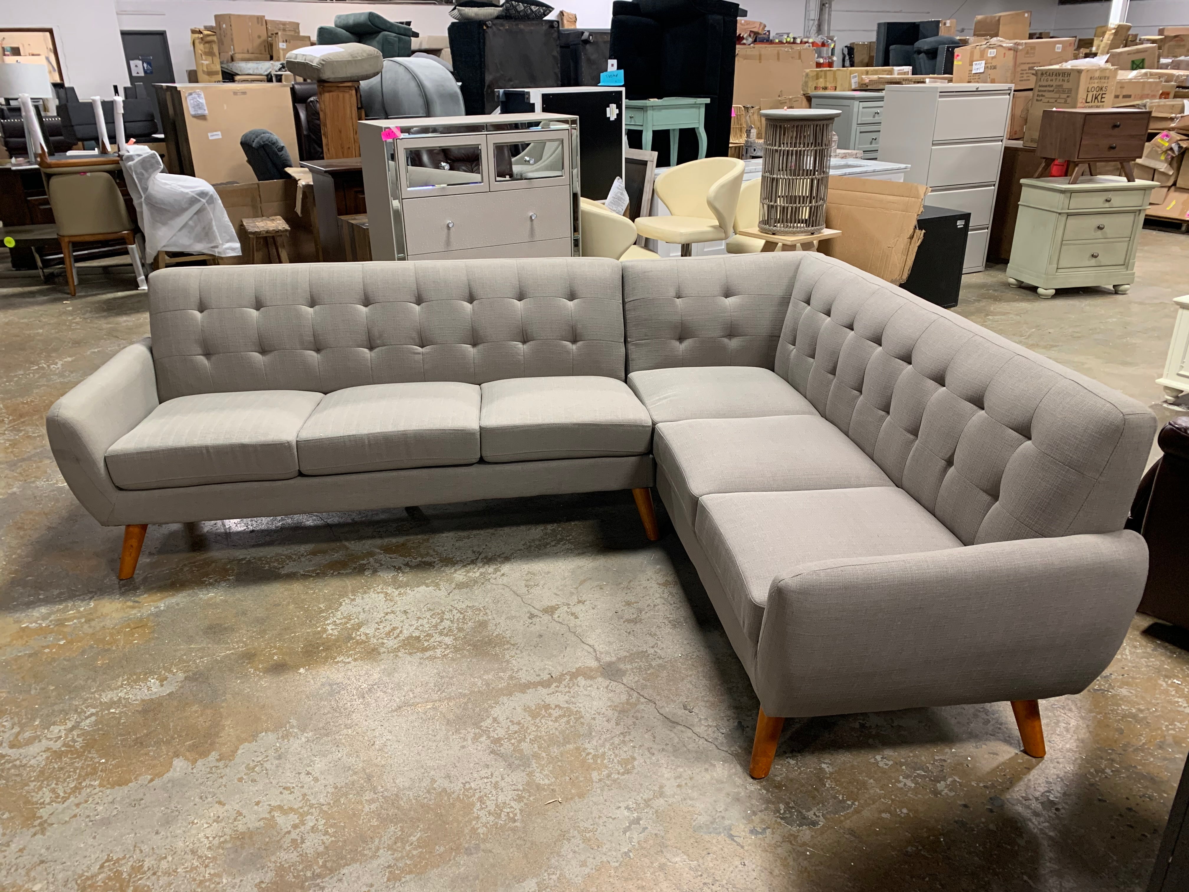 Austral 196" Right Hand Facing Sectional