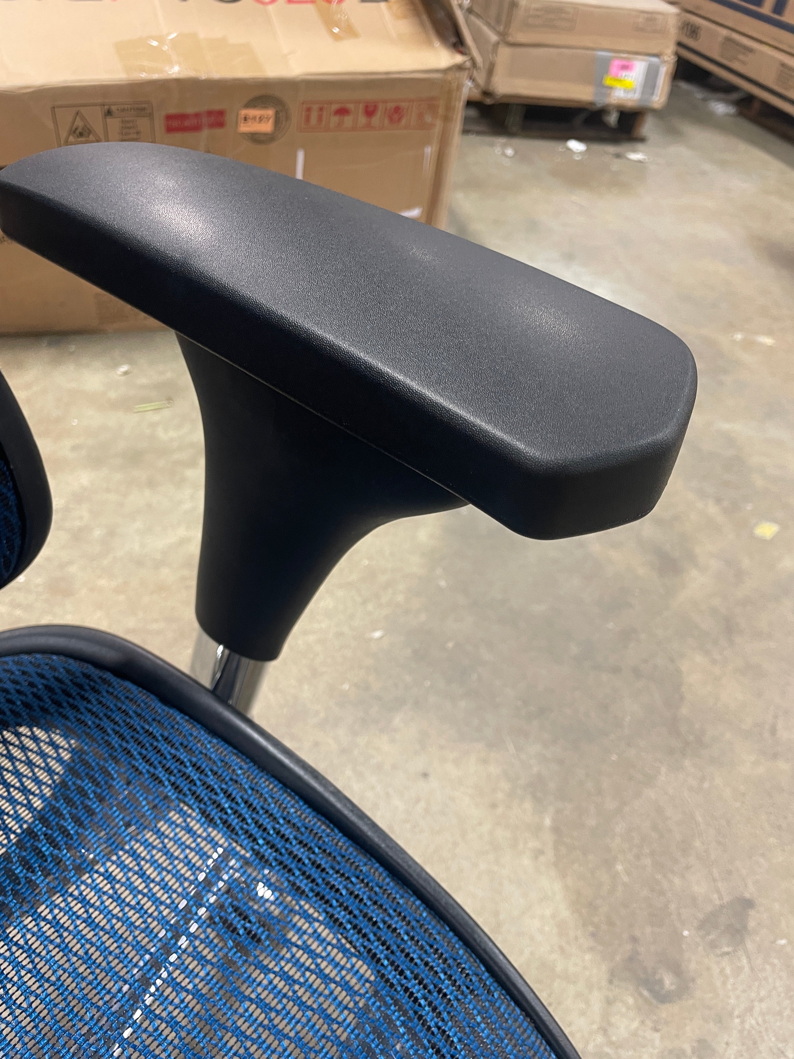 Beckson Ergonomic Mesh Task Chair