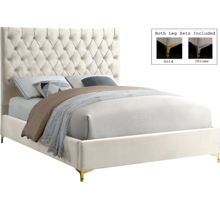 (Queen) Dermott Upholstered Platform Bed Cream CG905