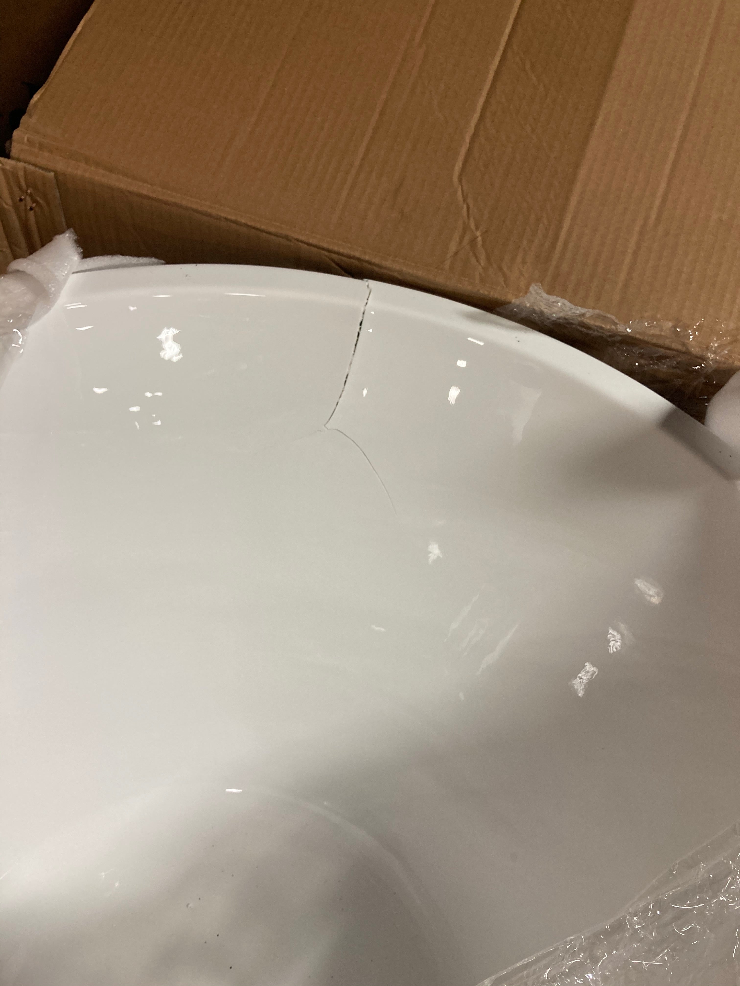 67" x 32" Freestanding Soaking Bathtub - "AS IS"  (#K2162)