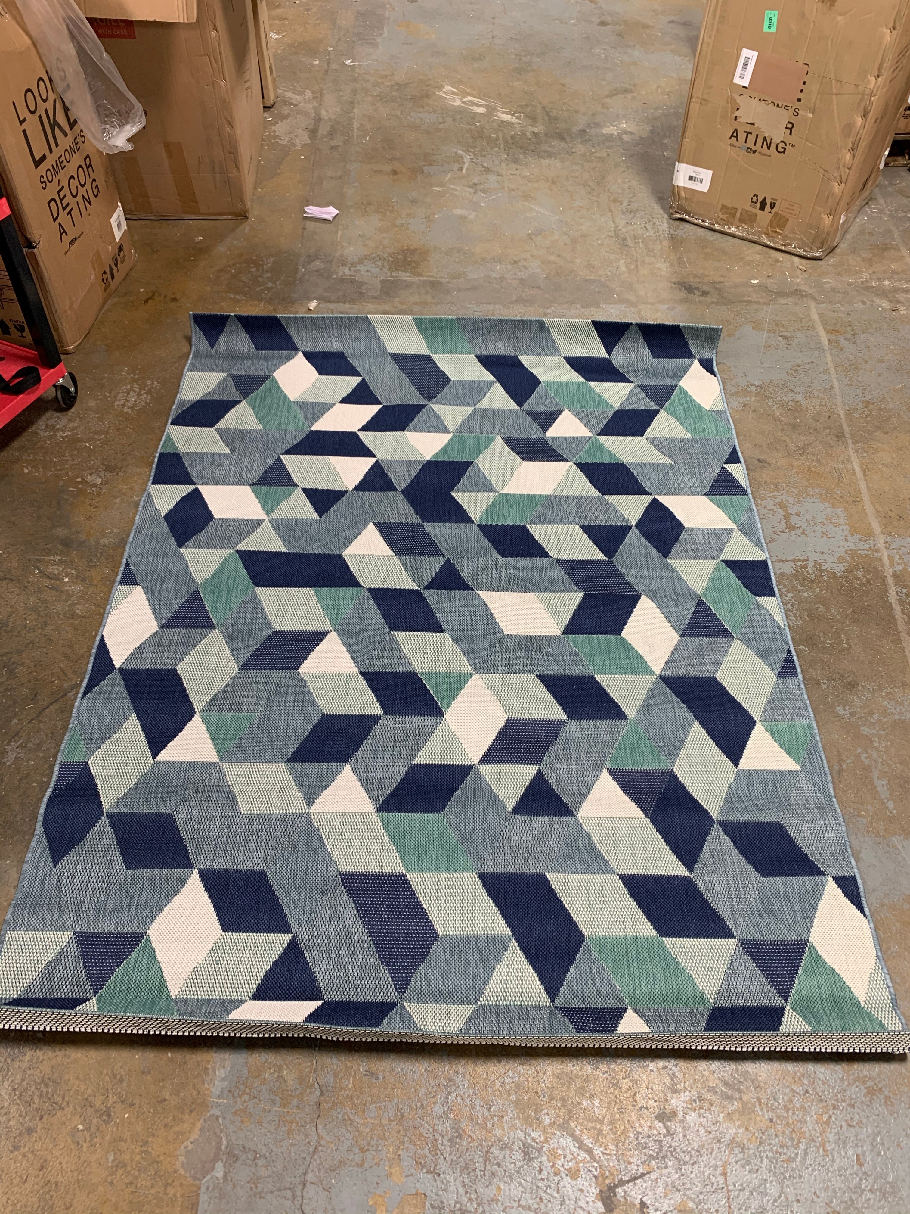 Blue/Aqua Geometric  5'2" x 7'2" Indoor/Outdoor Area Rug ERUG233