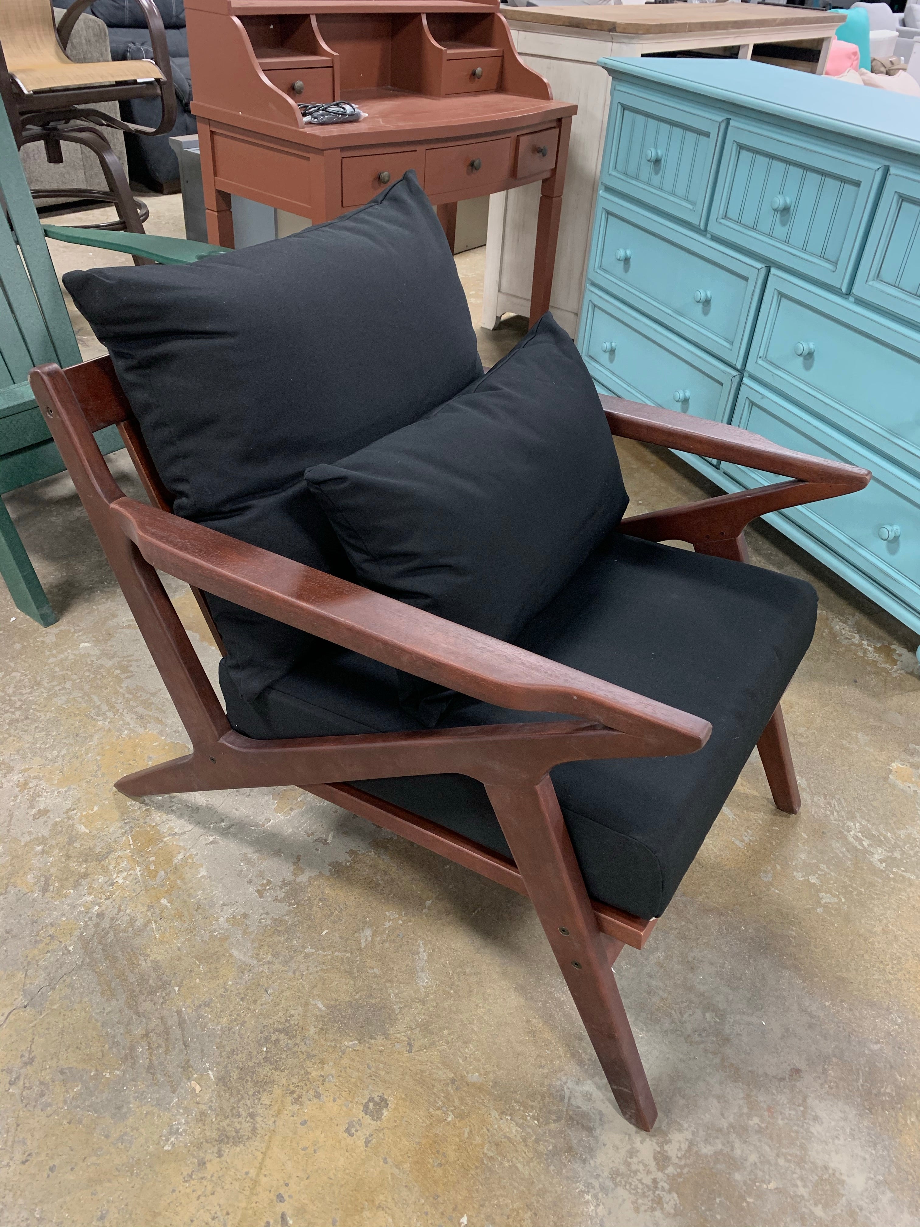 Vaughn Club Chair