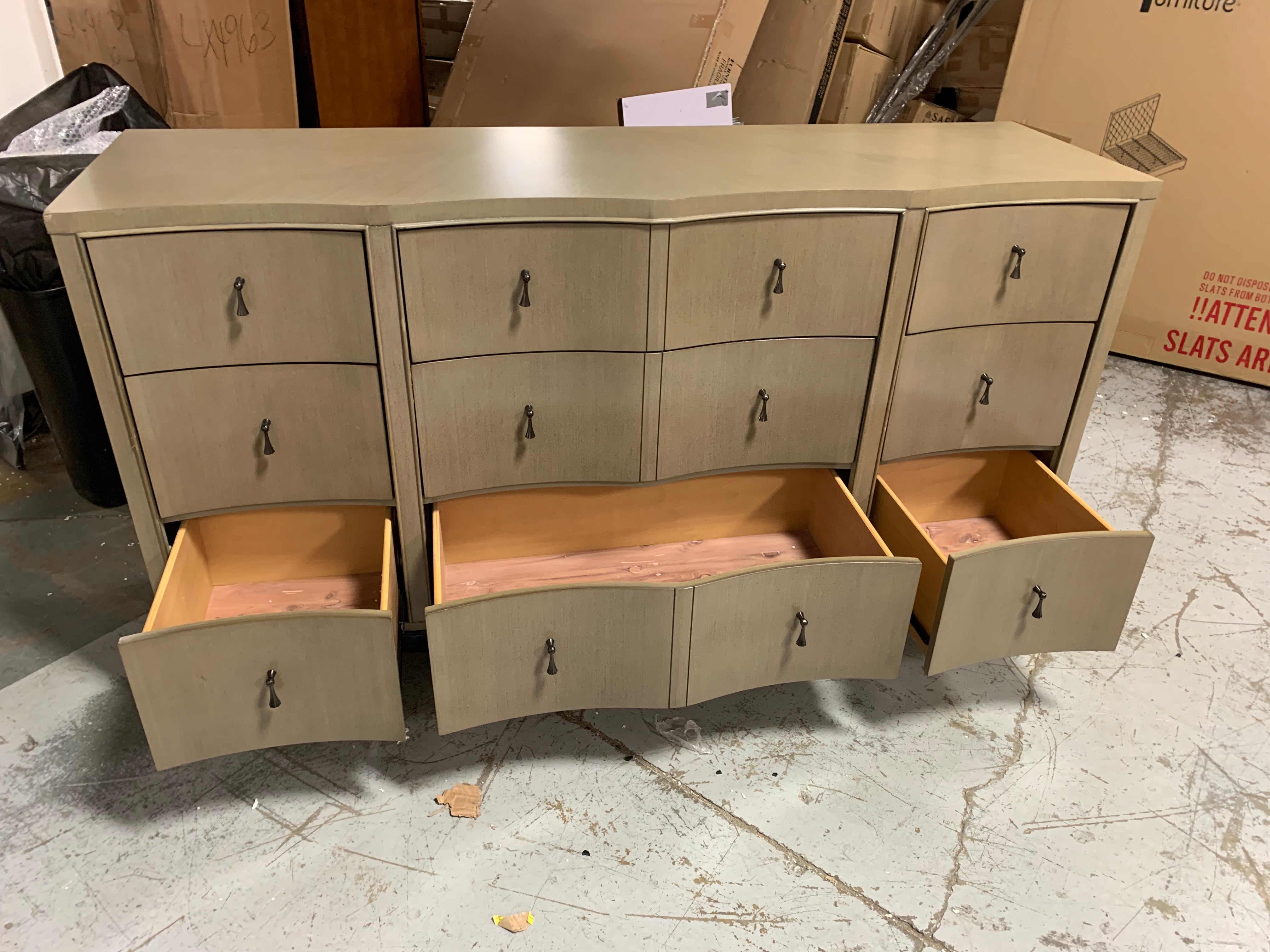 Bonifácio 9 Drawer Double Dresser