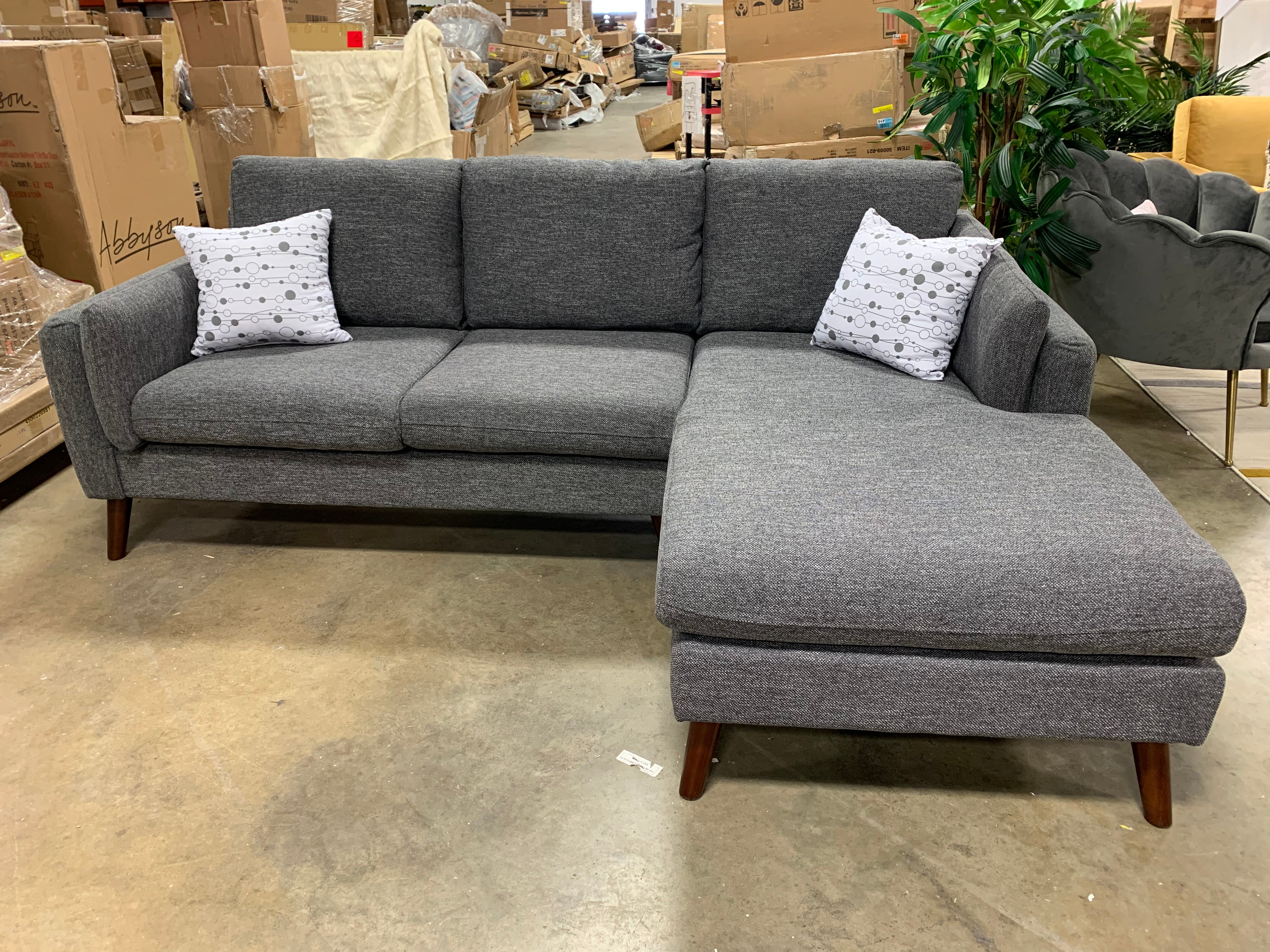 Ahmed 93" Right Facing Sectional