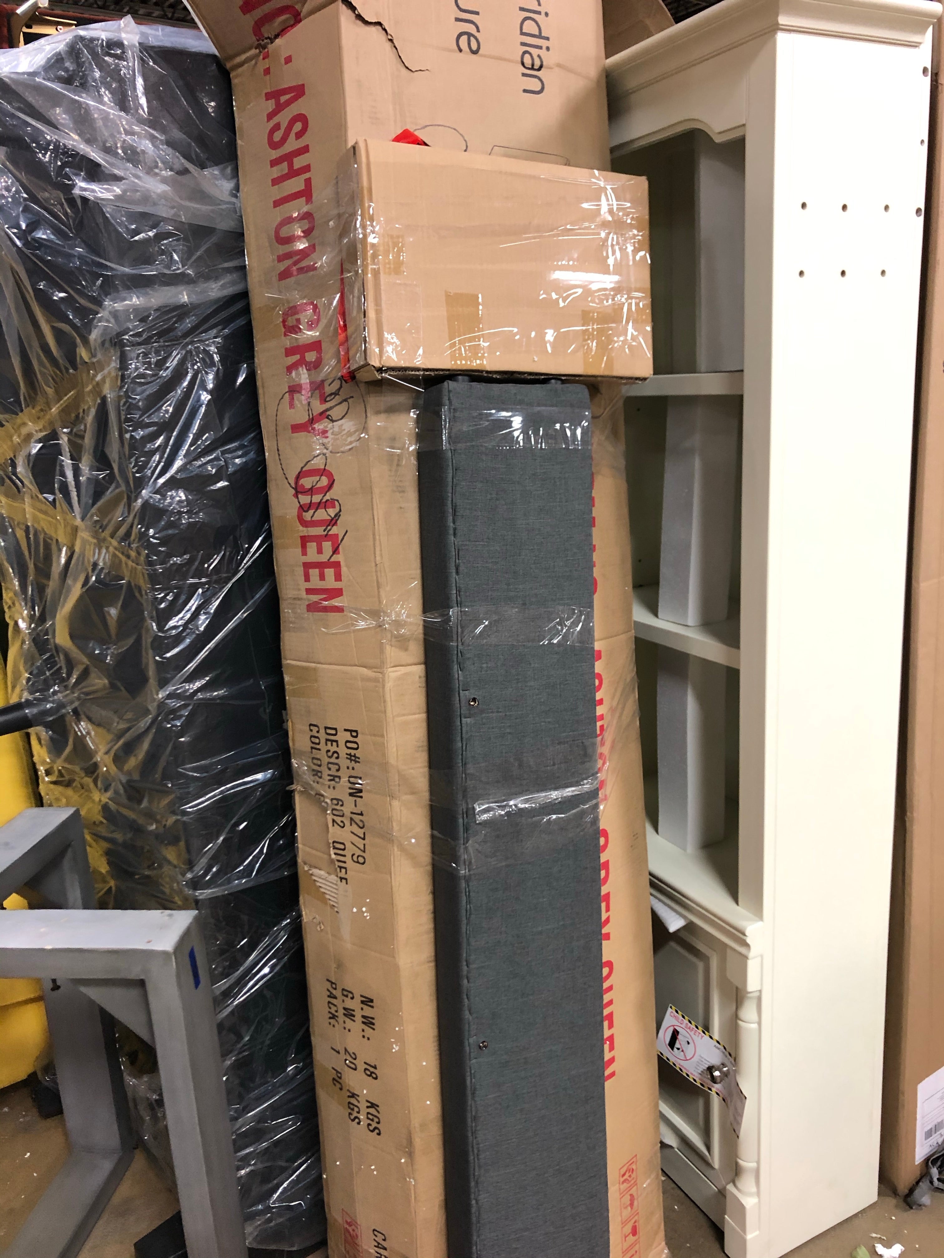 (Queen) Dallas Upholstered Platform Bed CG1911 (2 boxes)