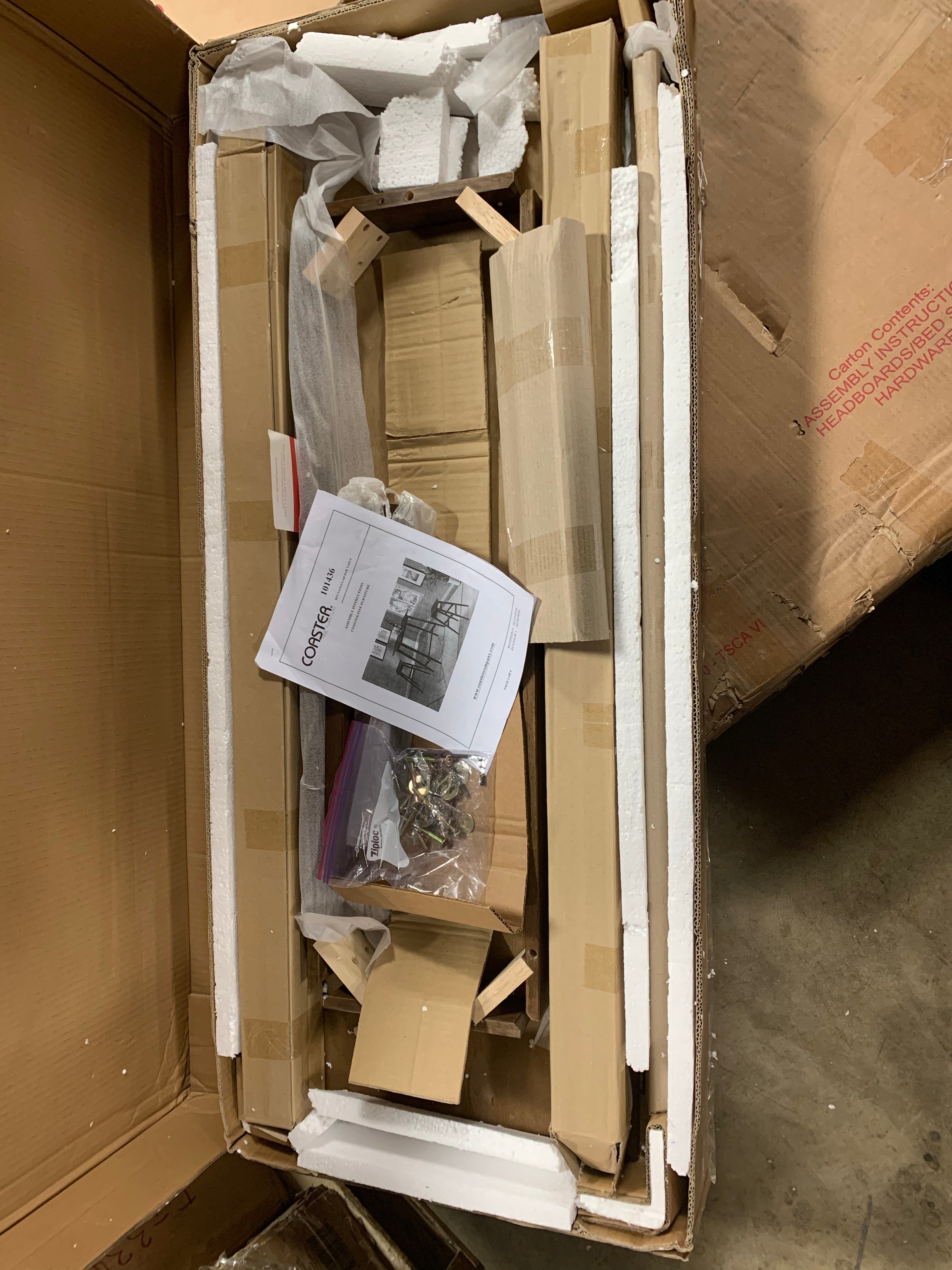 Abigail Pub Table EJ351