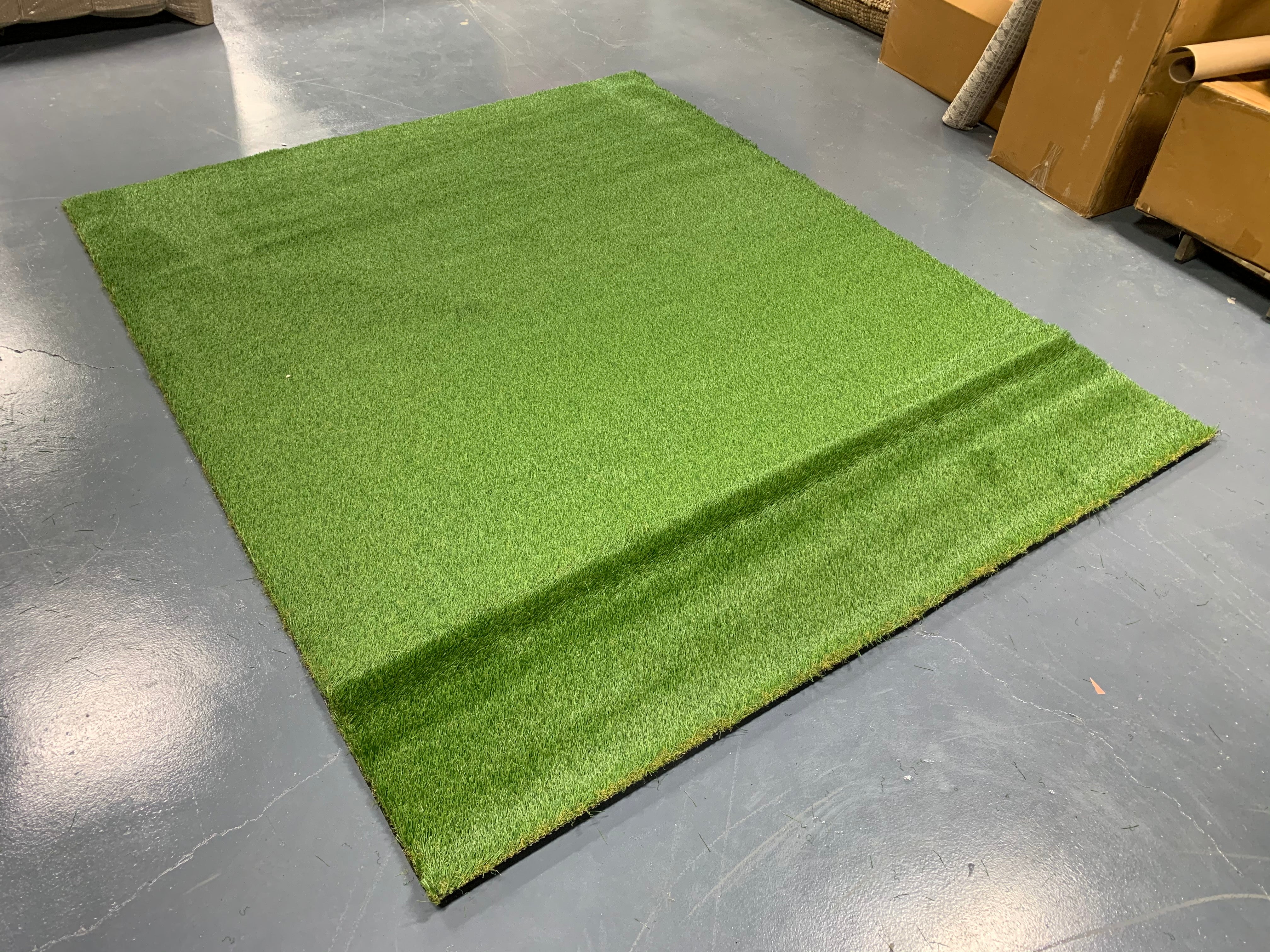 Premium Artificial Grass 7'5" x 9' Indoor/Outdoor Area Rug #133R