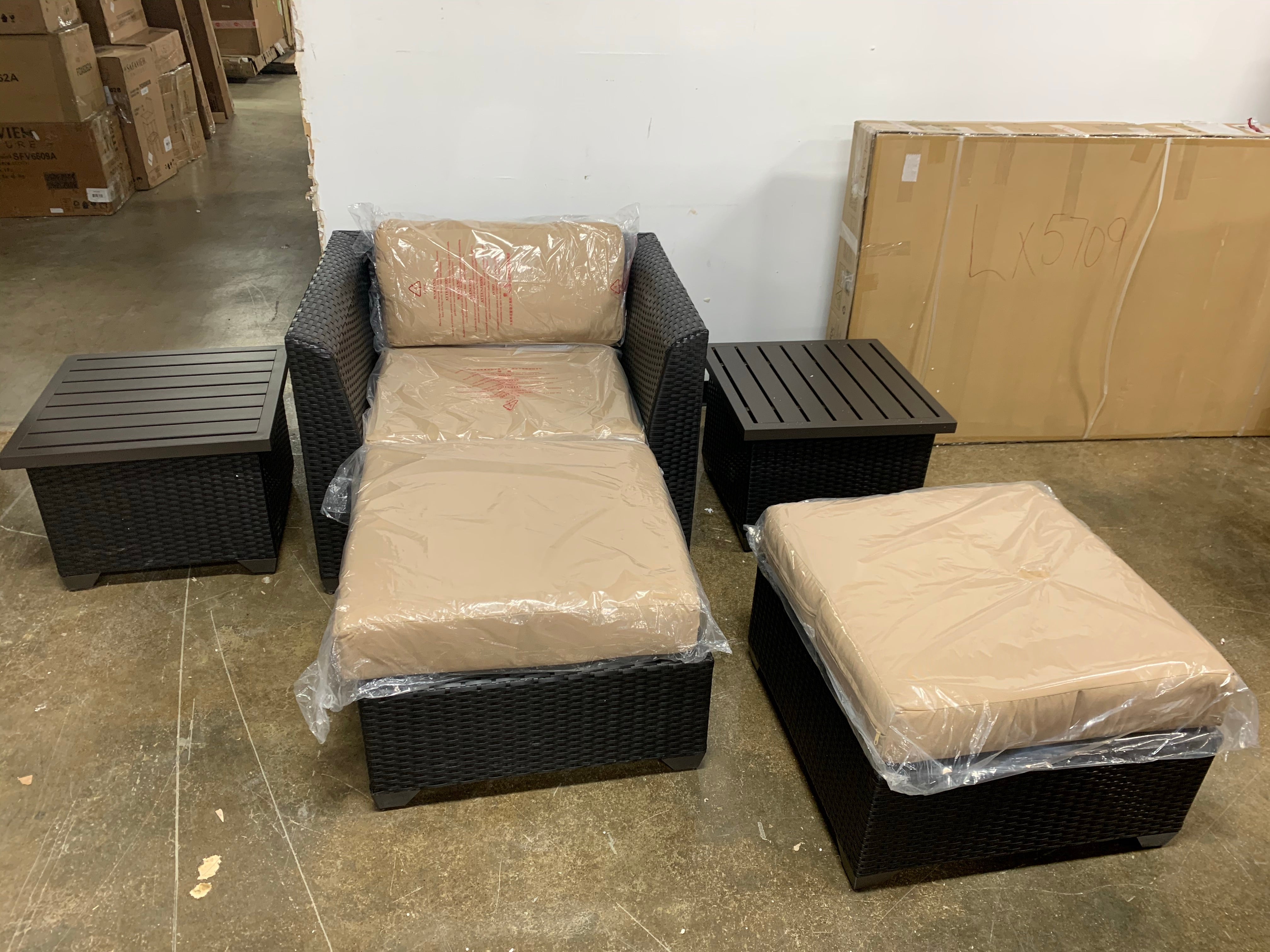 Barbados  5 Piece Outdoor Wicker Patio Furniture Set, Cilantro