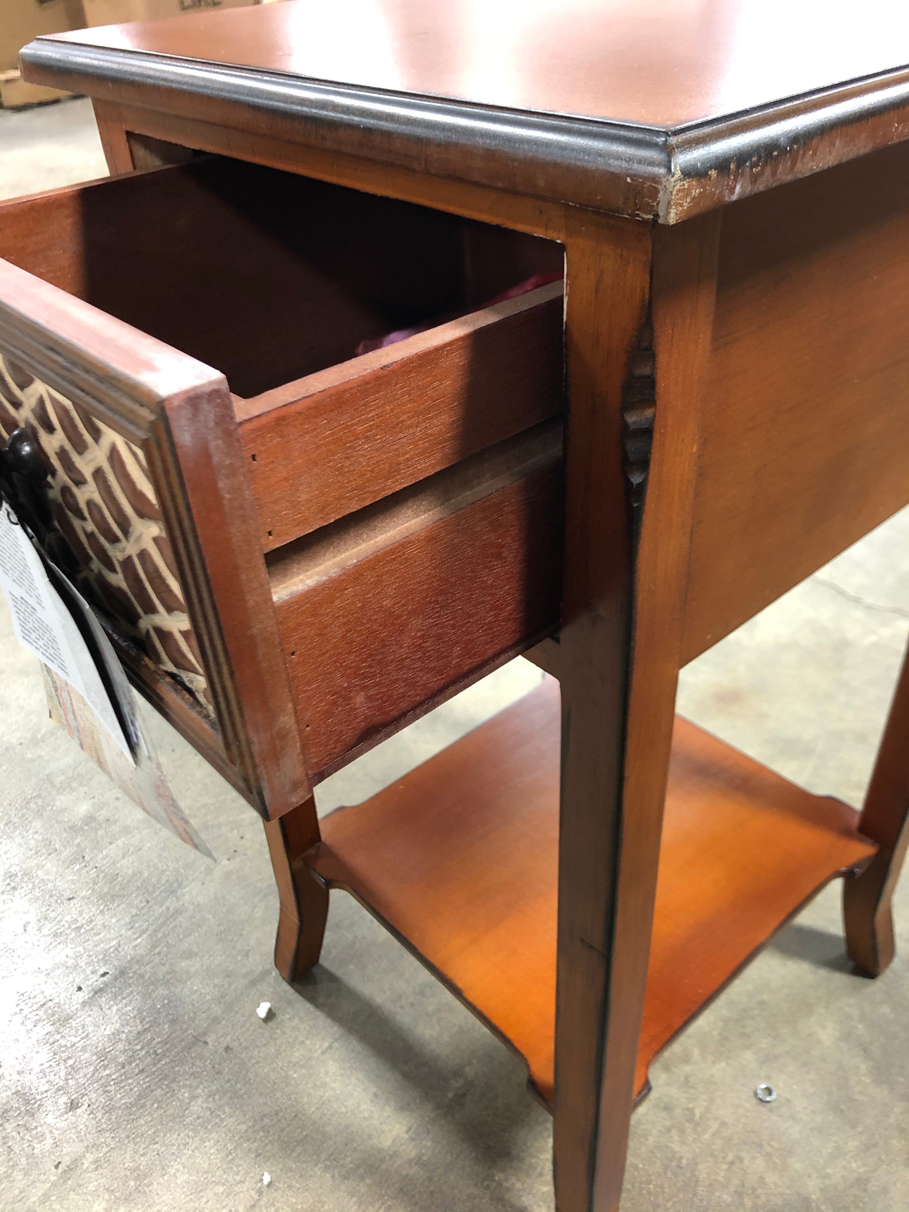 Ernest End Table CG1148
