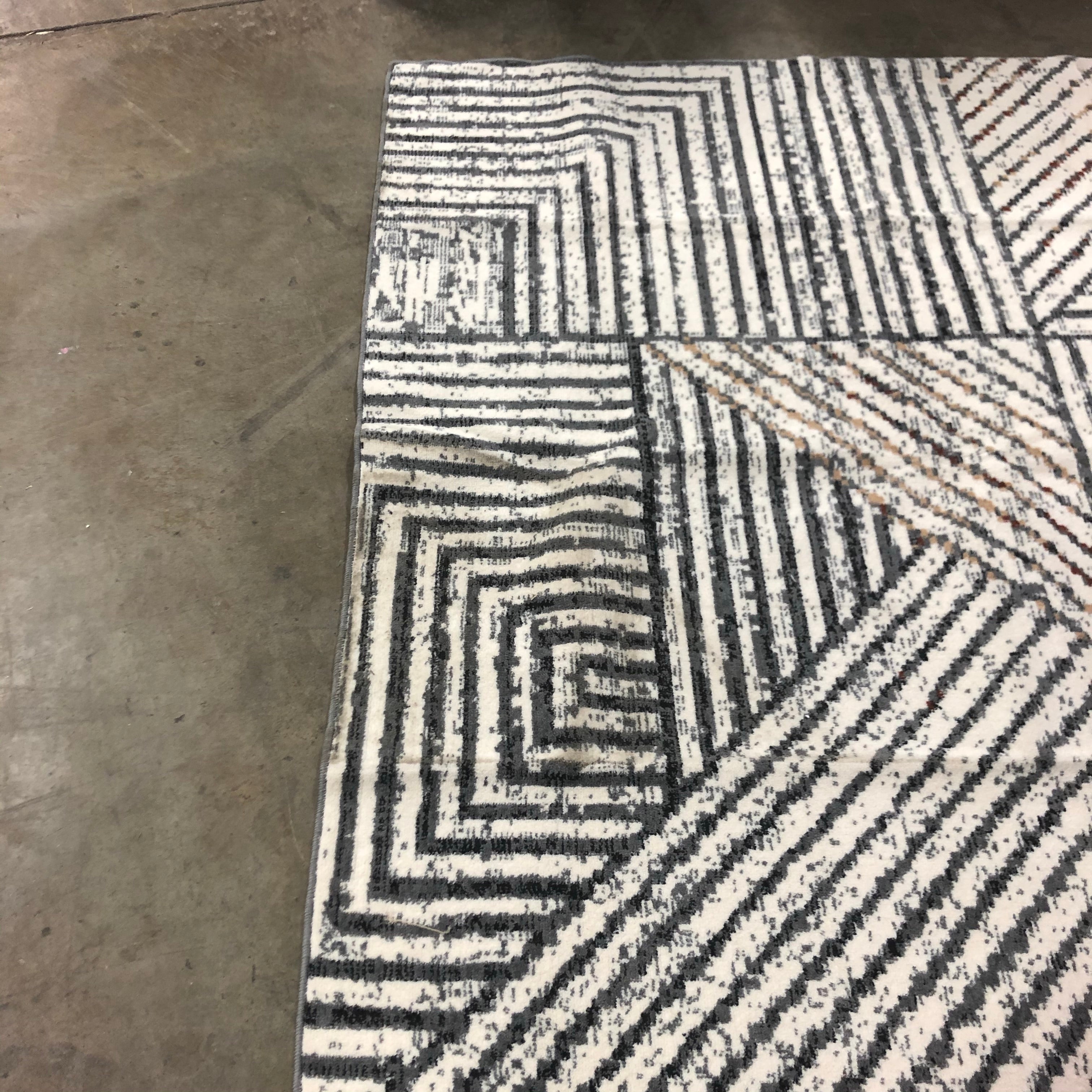 6'x9' Montalto Geometric Tufted Gray Area Rug CG1619