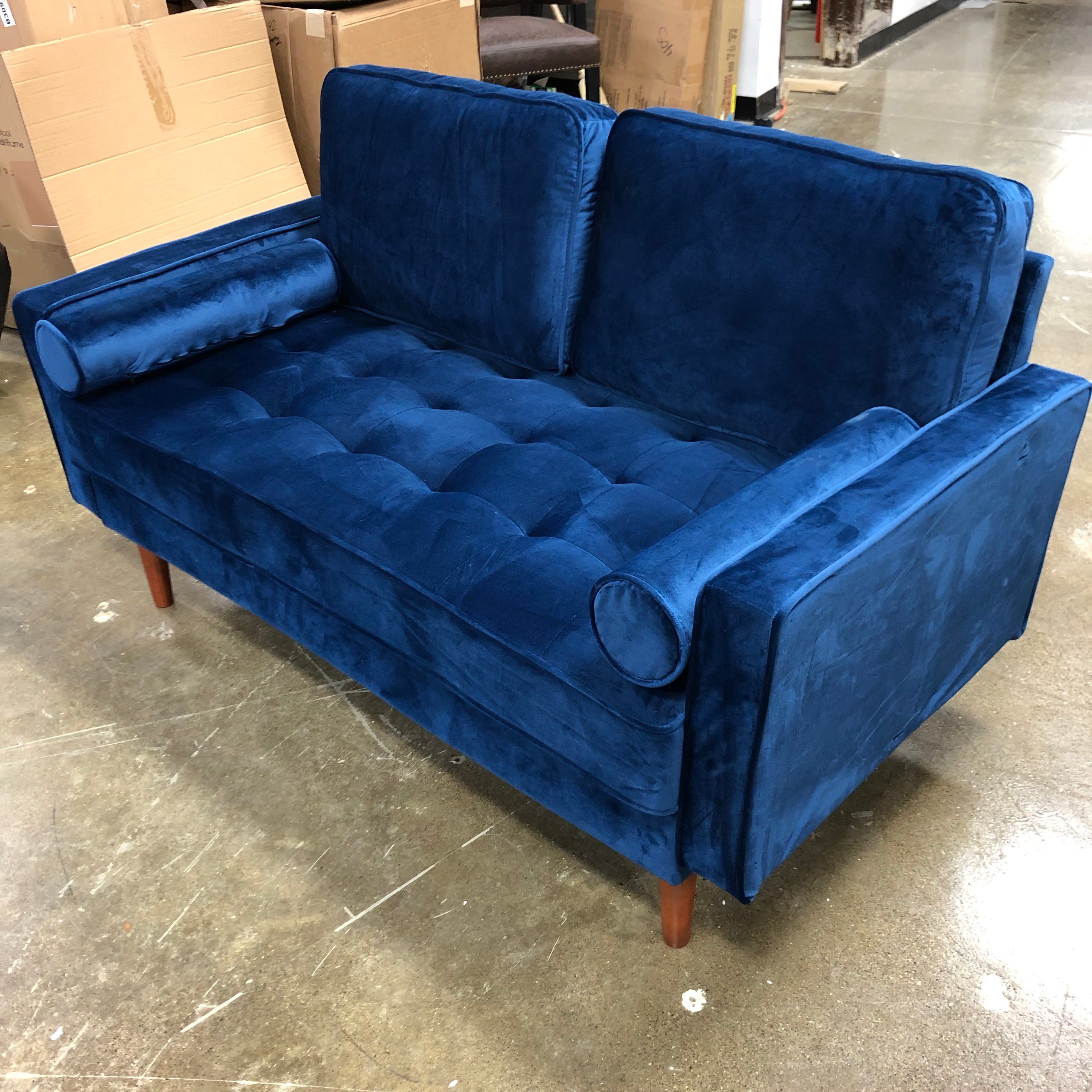 57.5 Womble Velvet Loveseat