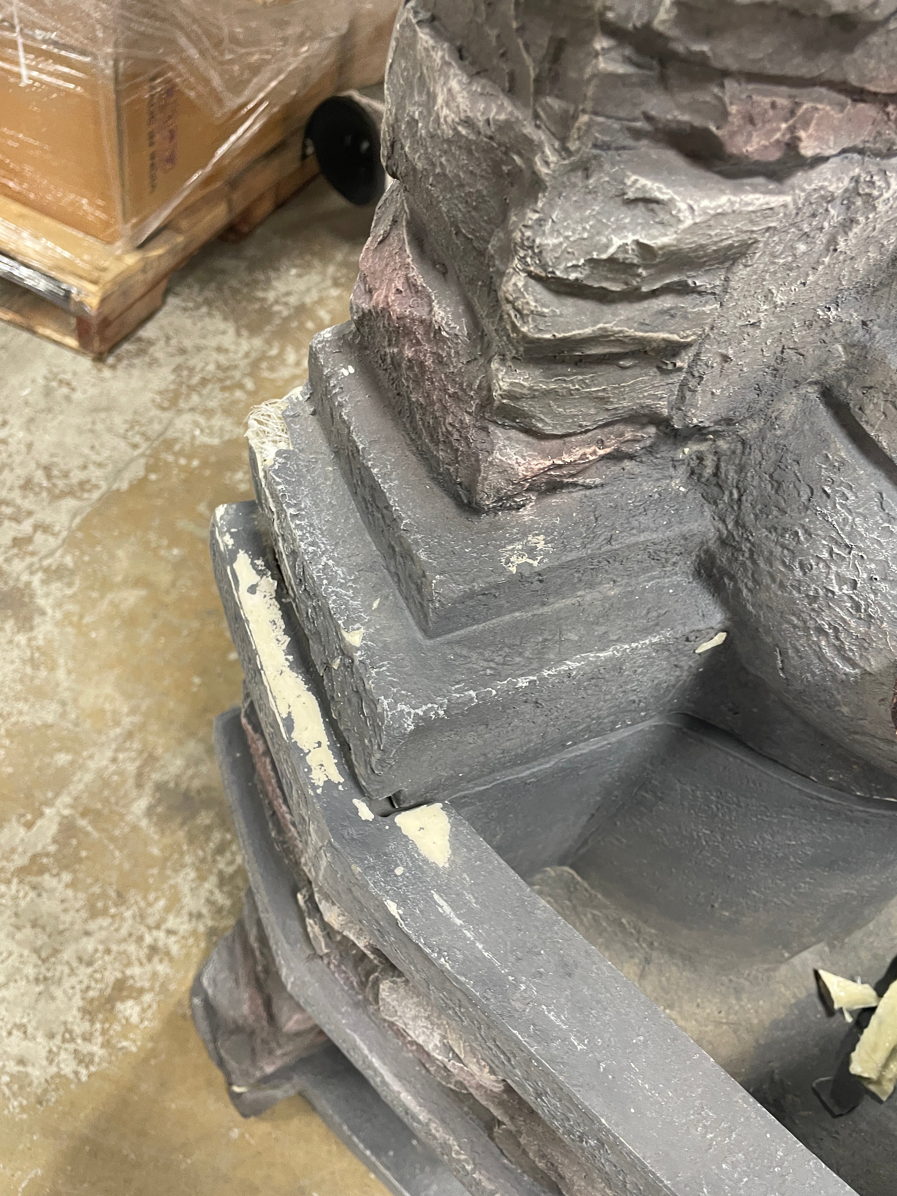 Penitas Resin/Fiberglass Lion Head Outdoor/Indoor Water Fountain