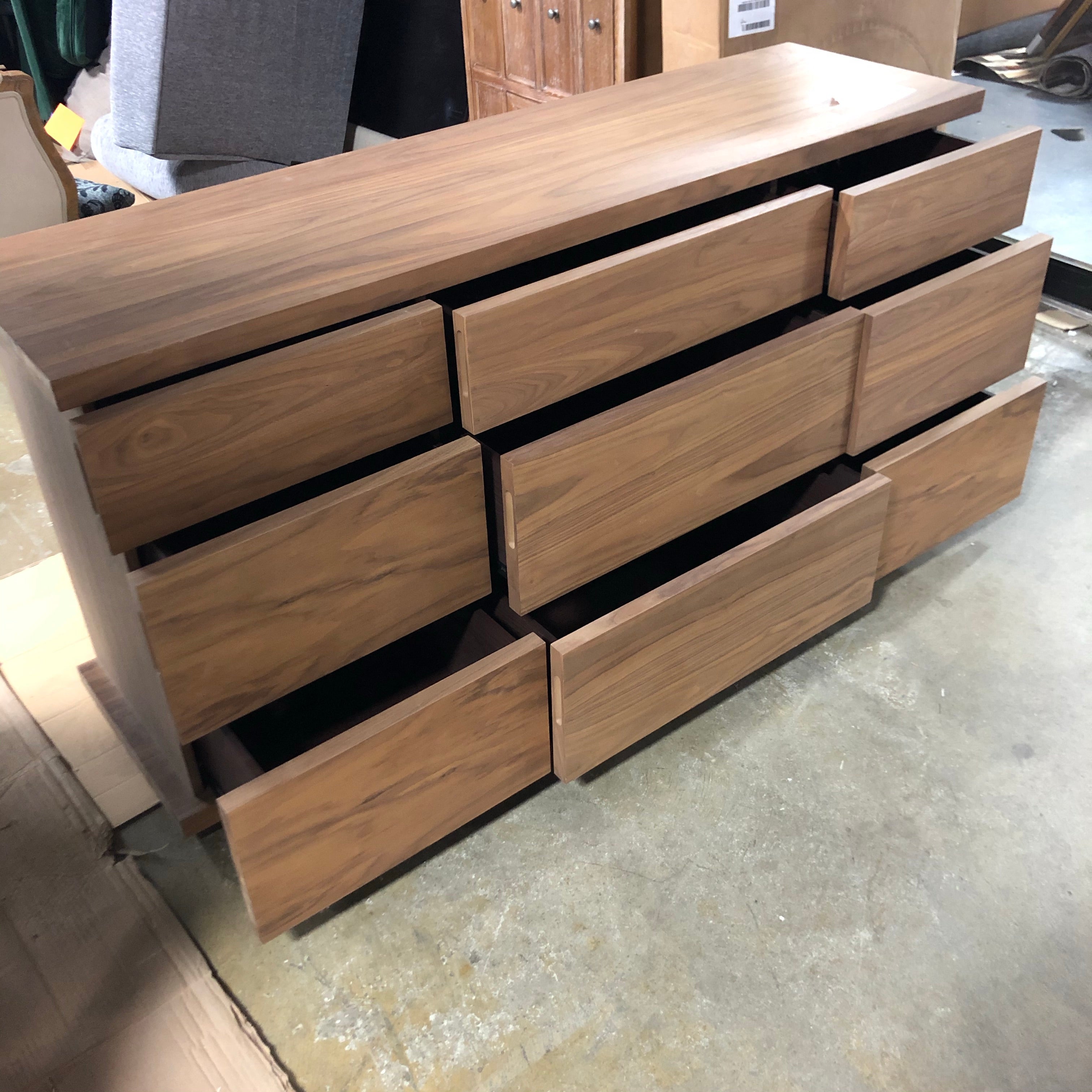 EQ3 Boom 9 Drawer Dresser