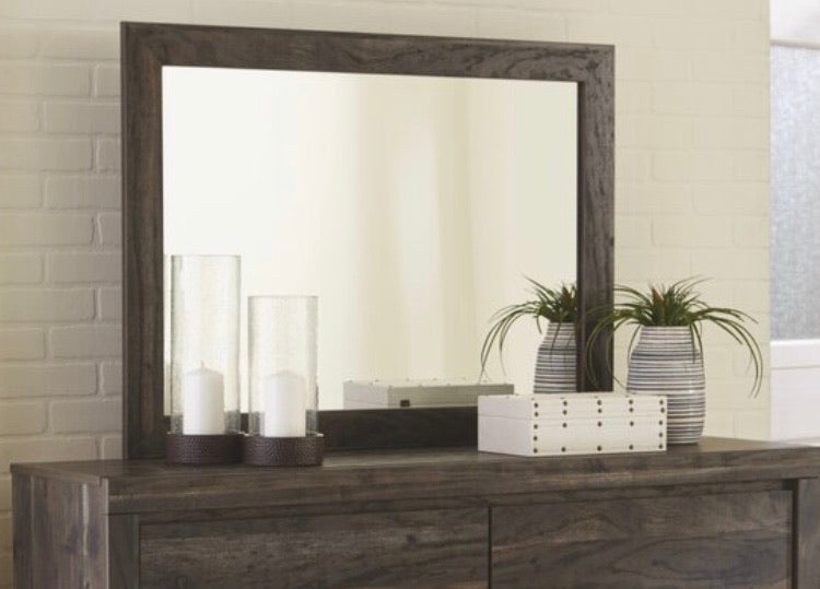 31x42" Tashia Bedroom Dresser Mirror CG1680