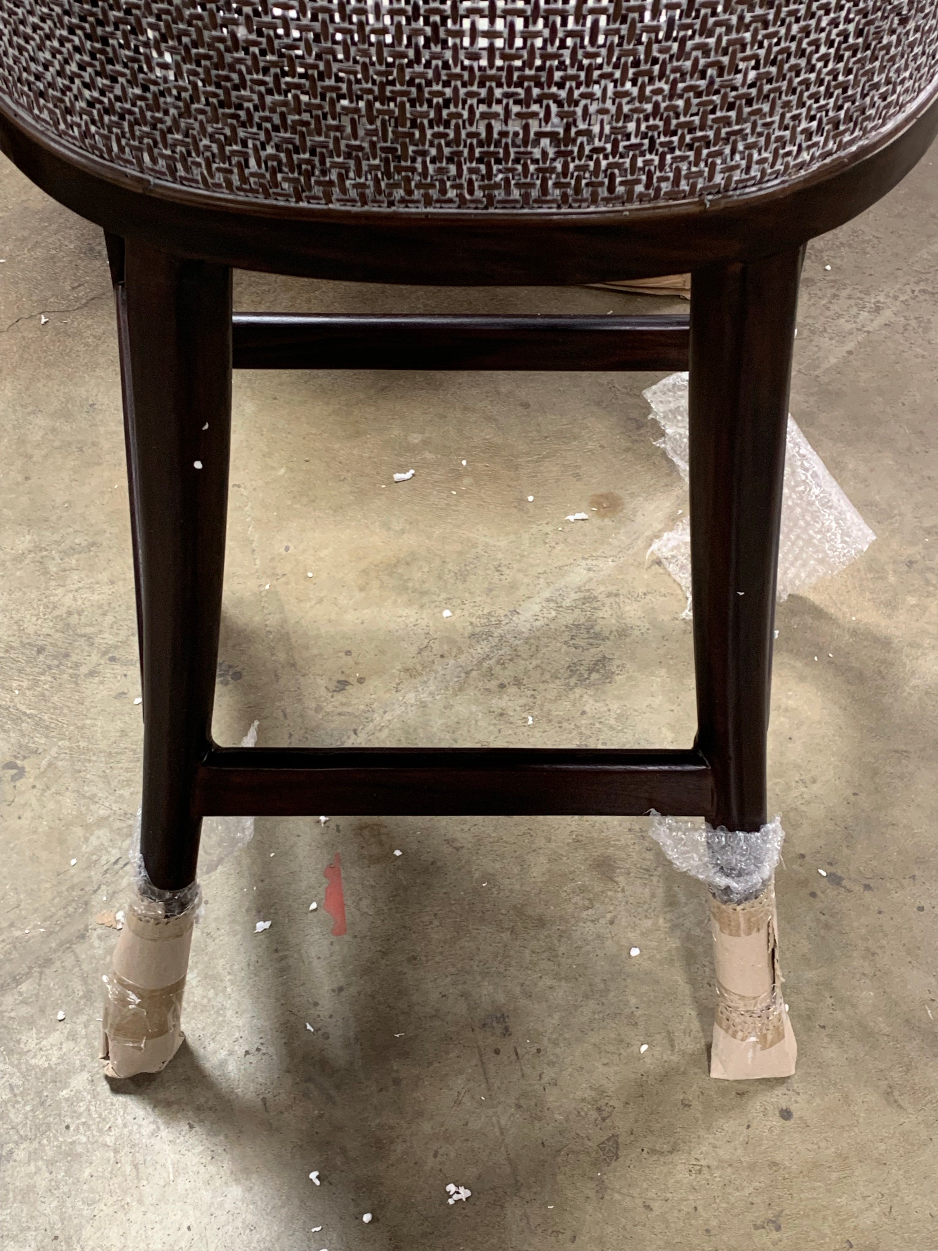 Bungalo 28" Bar Stool #J113