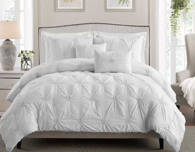 (King/Cal. King) Tierra Floral Pintuck Comforter Set CG1901