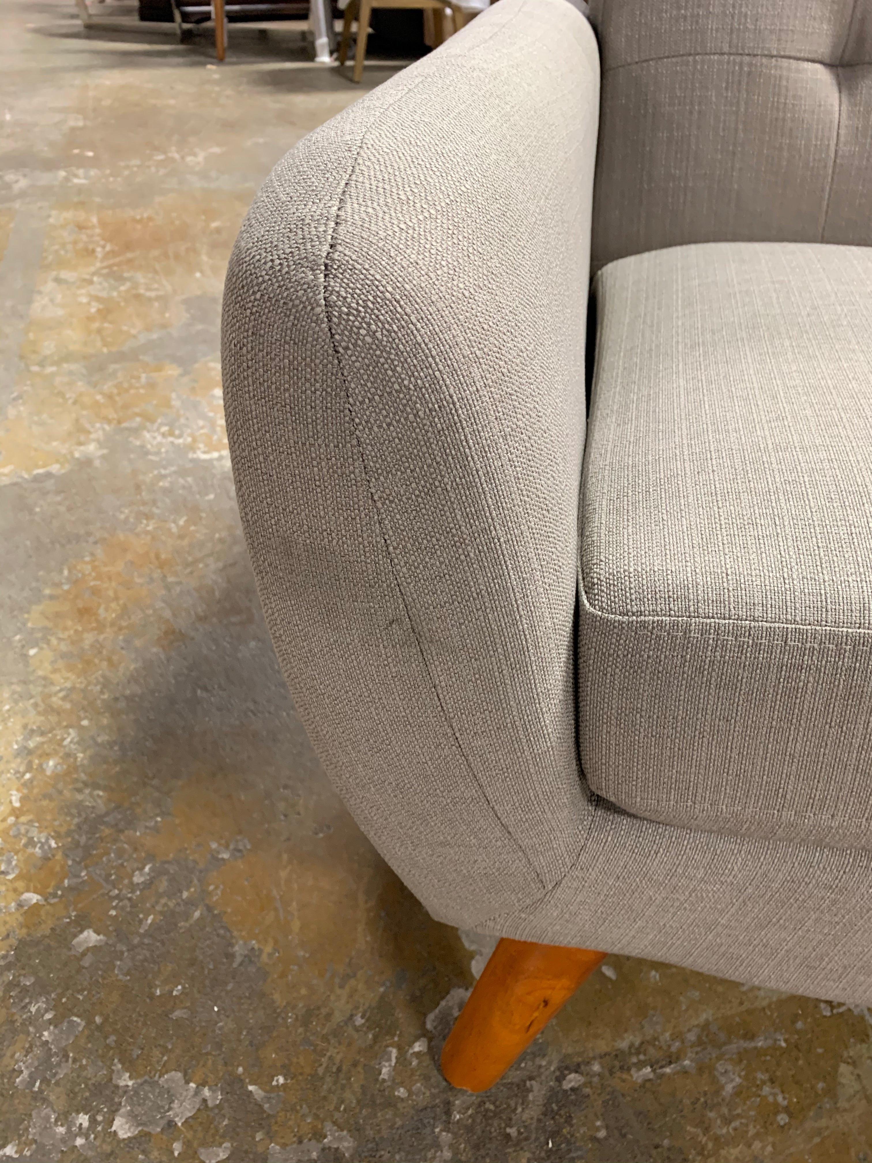 Austral 196" Right Hand Facing Sectional