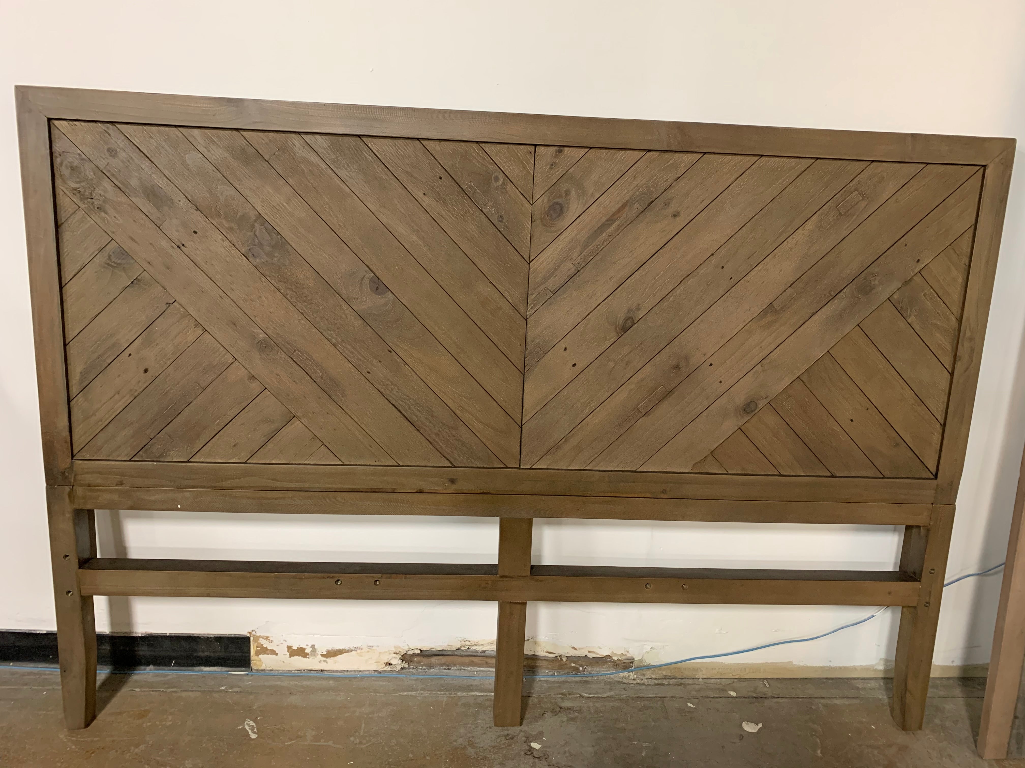 Wood Standard Bed, King #10H